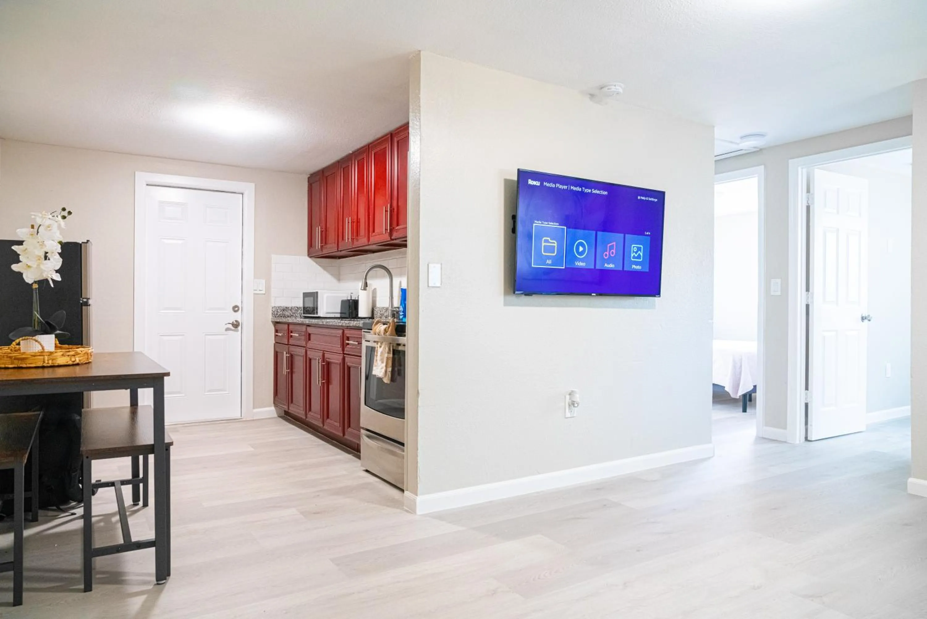 UNIVERSITY SERENITY SUITES