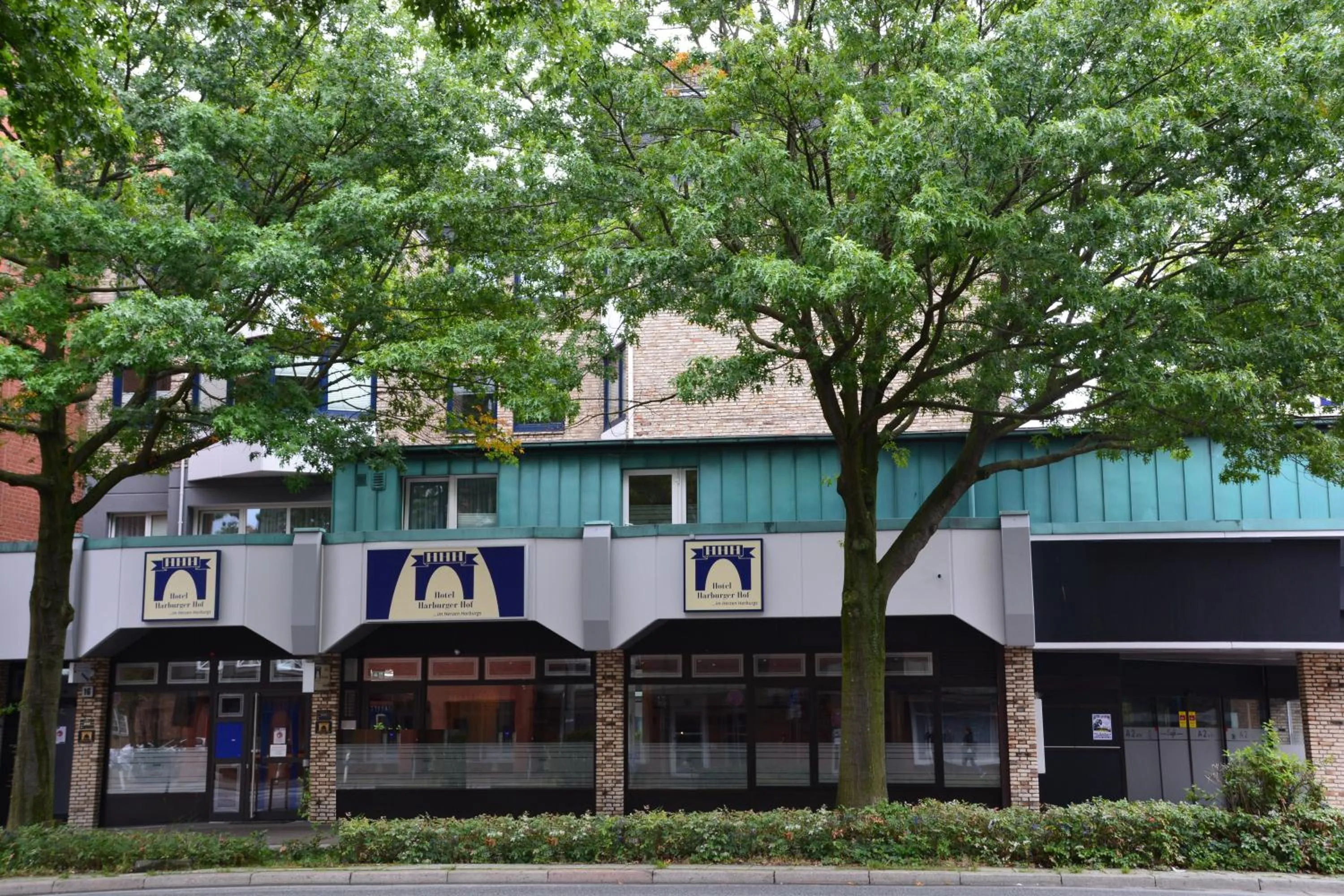 Property building in Hotel Harburger Hof