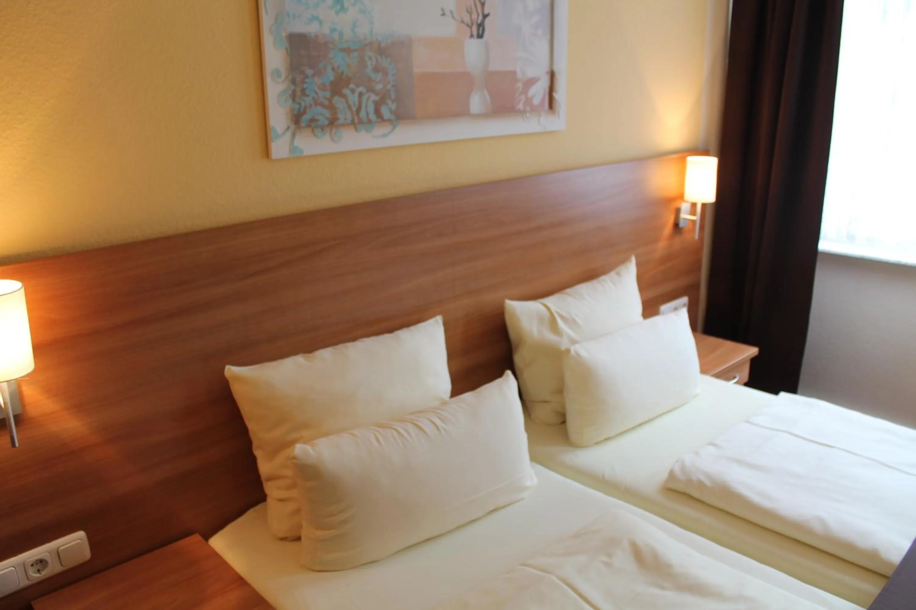 Bed in Hotel Harburger Hof