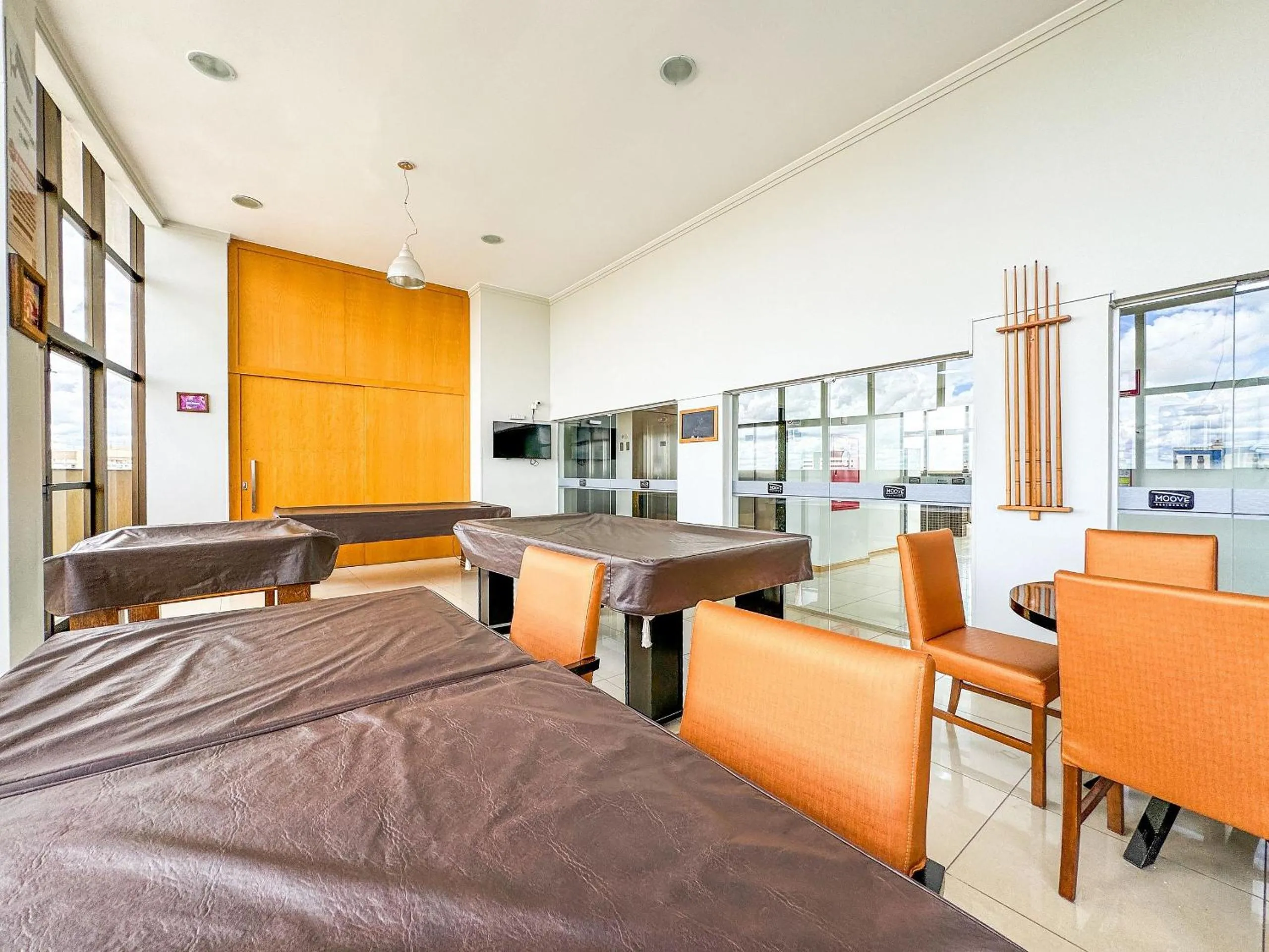 Game Room in Ao lado do Metrô e Shopping (1Qto)