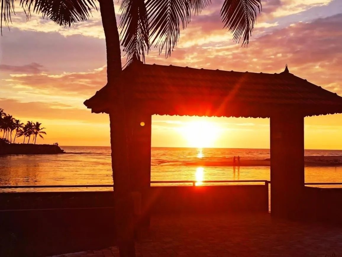 Sunset in Lagoona Beach Resort, Kovalam