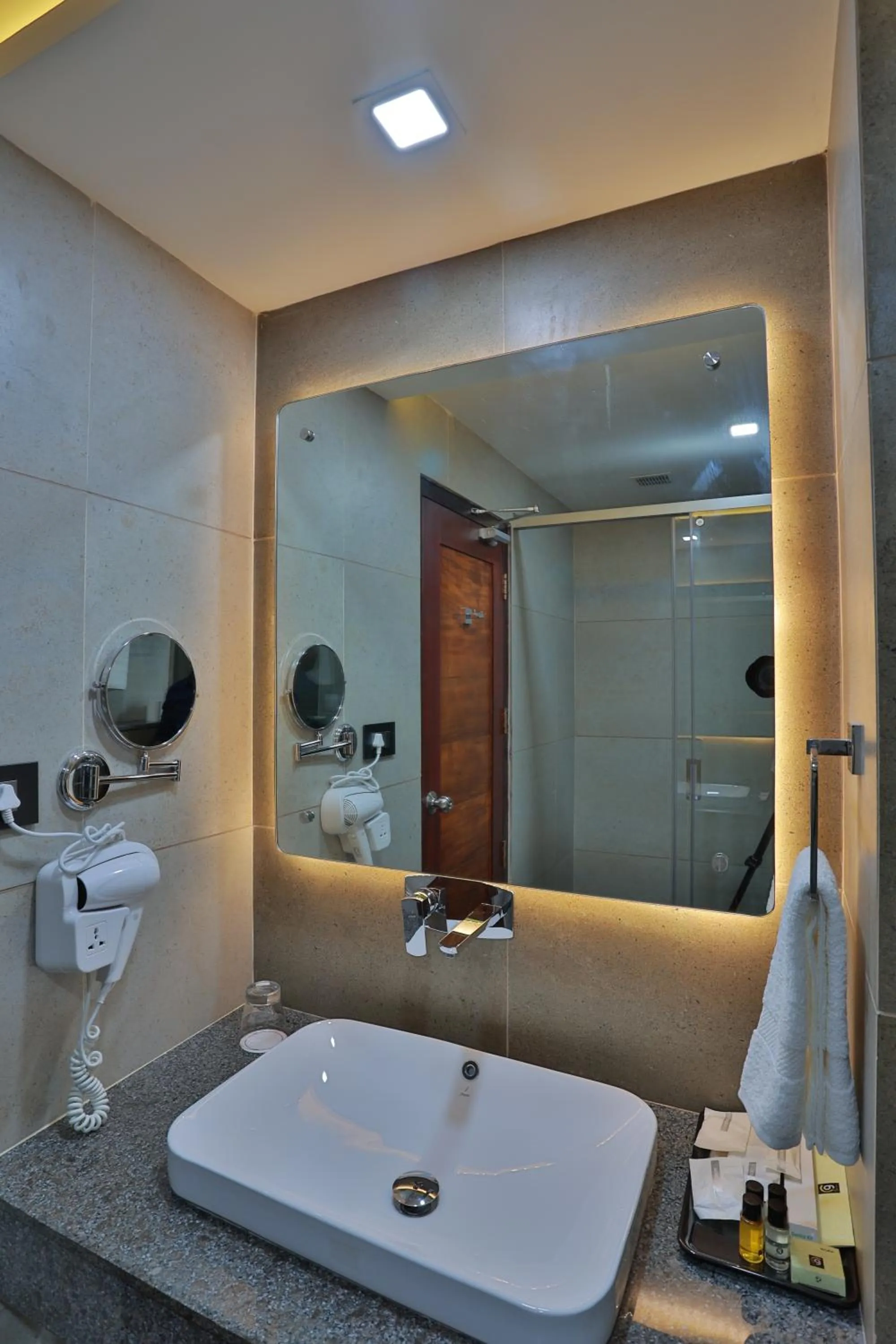 Bathroom in Lagoona Beach Resort, Kovalam