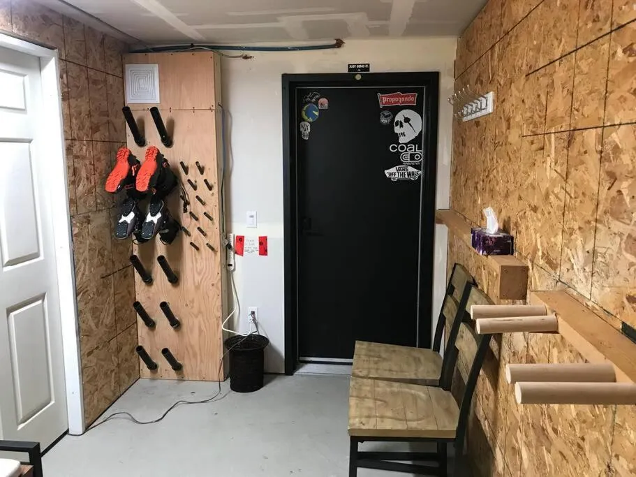 The Nest - Condo with Hot Tub & BBQ