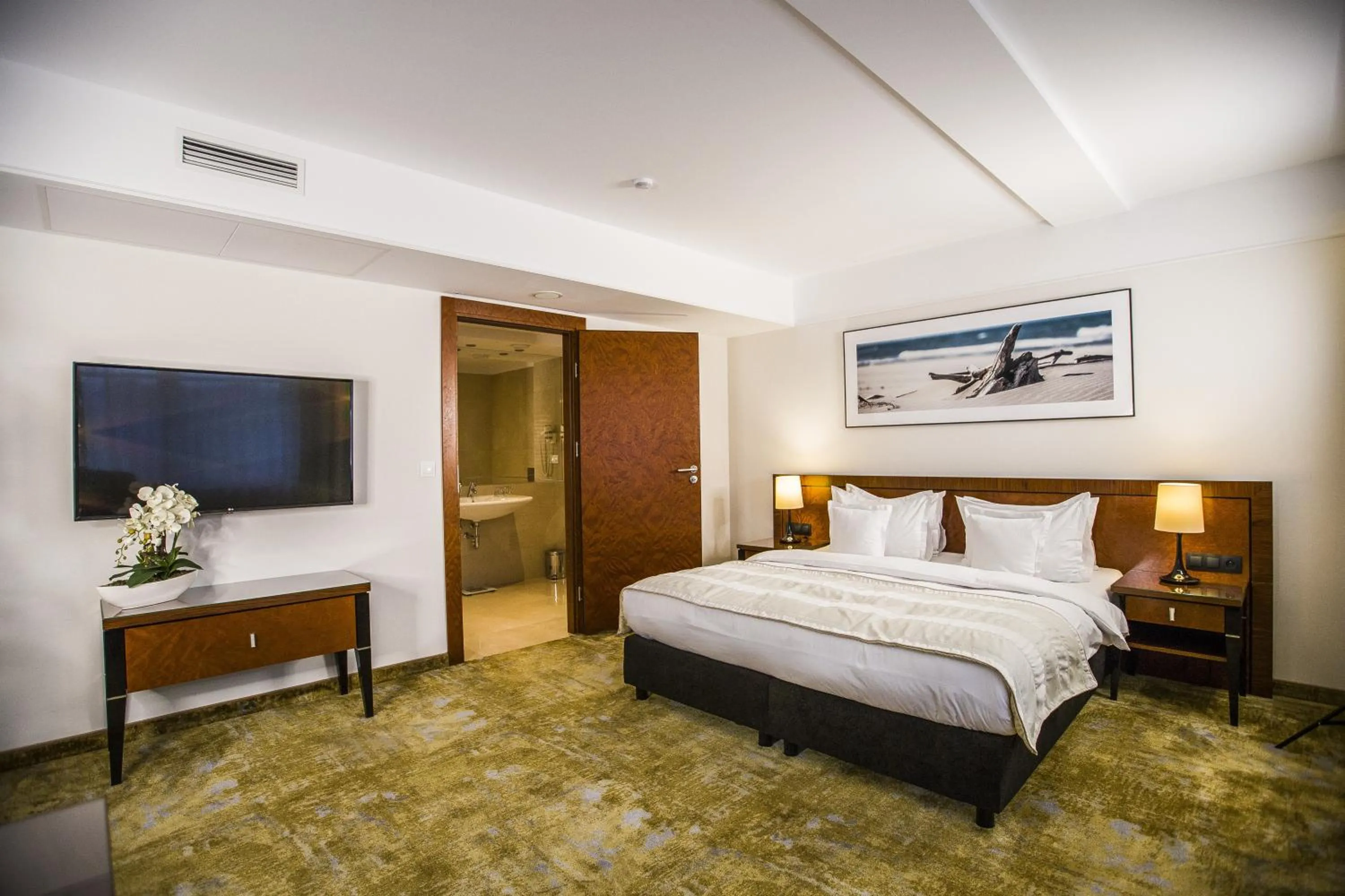 Photo of the whole room, Bed in Grand Lubicz Uzdrowisko Ustka