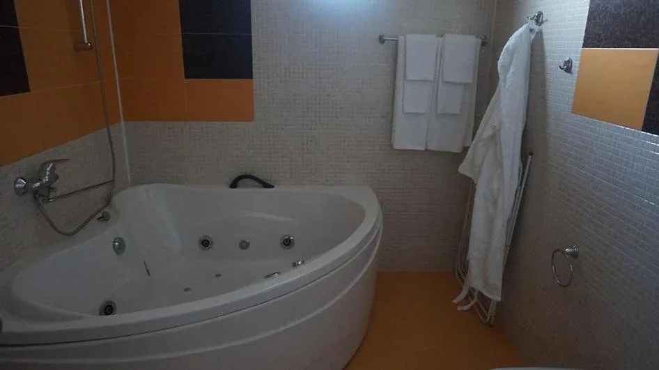 Hot Tub in Хотел Стиляна/Hotel Stilyana