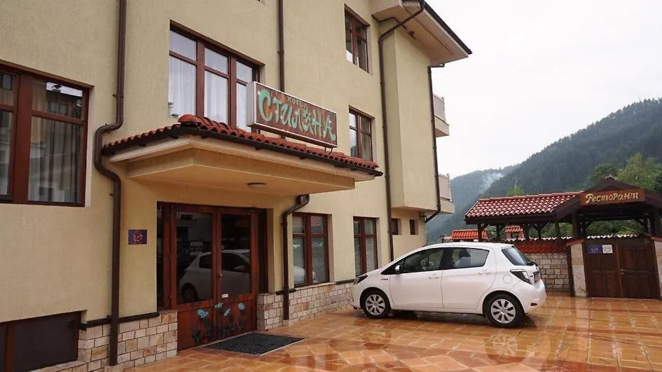 Property building in Хотел Стиляна/Hotel Stilyana