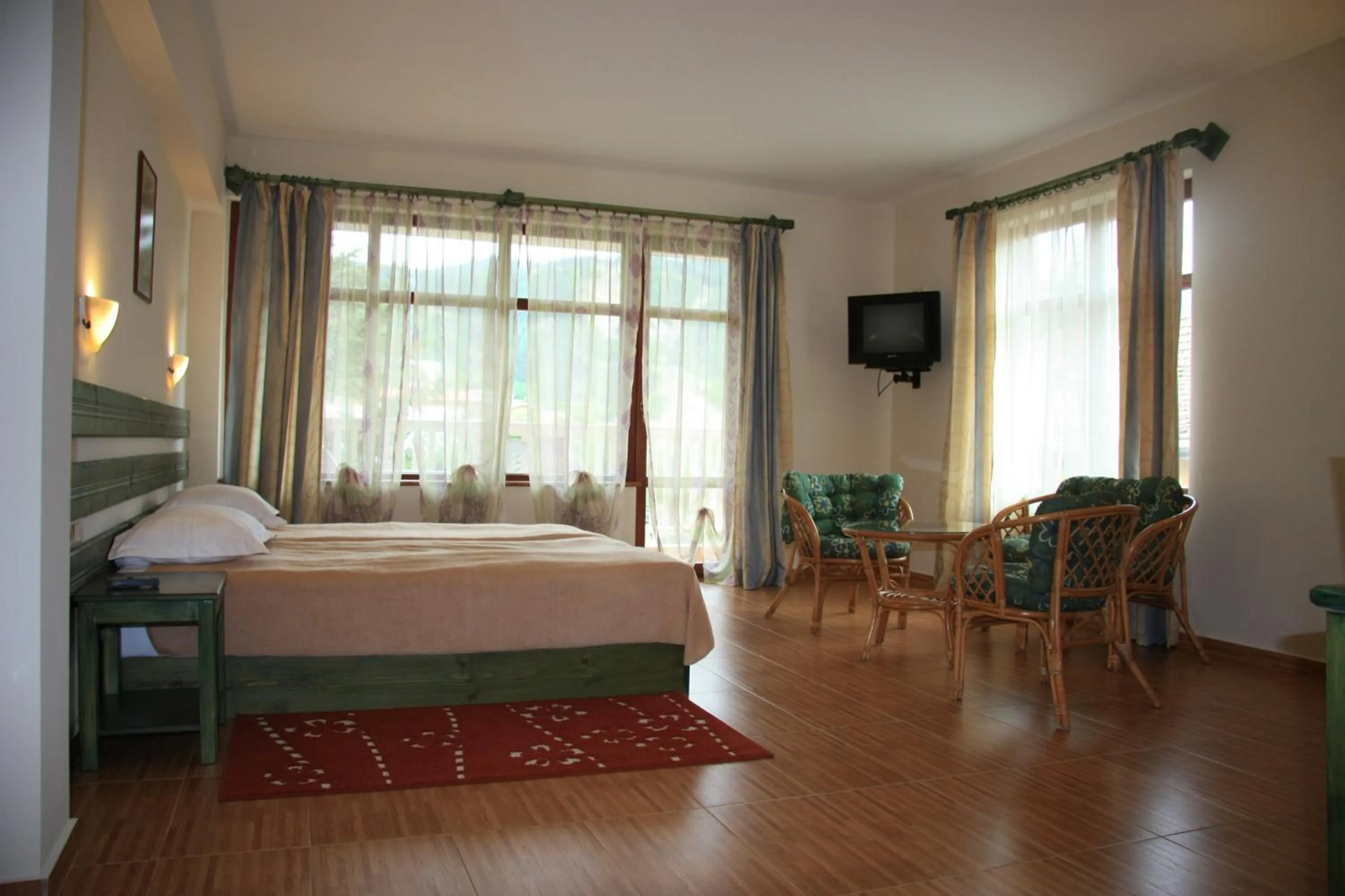 Photo of the whole room, Bed in Хотел Стиляна/Hotel Stilyana