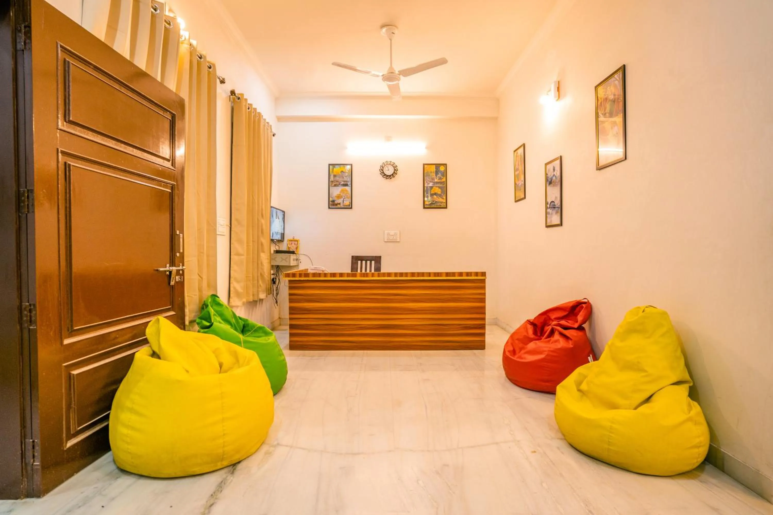 Lobby or reception in Villa Tha Gadh Bansiya