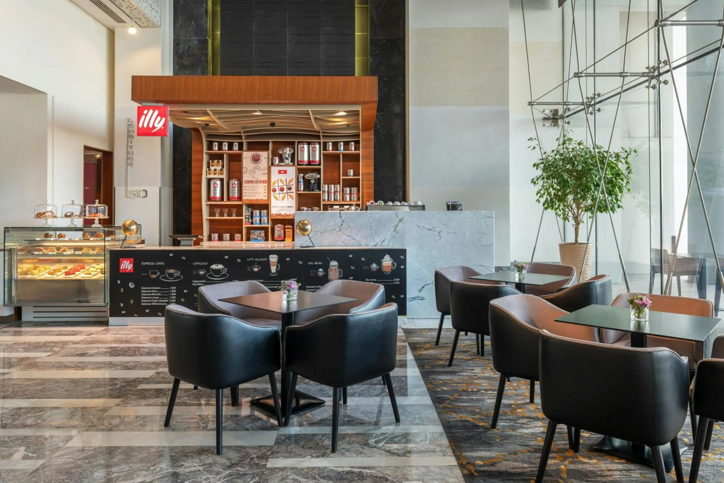 Restaurant/places to eat in Le Meridien City Centre Bahrain