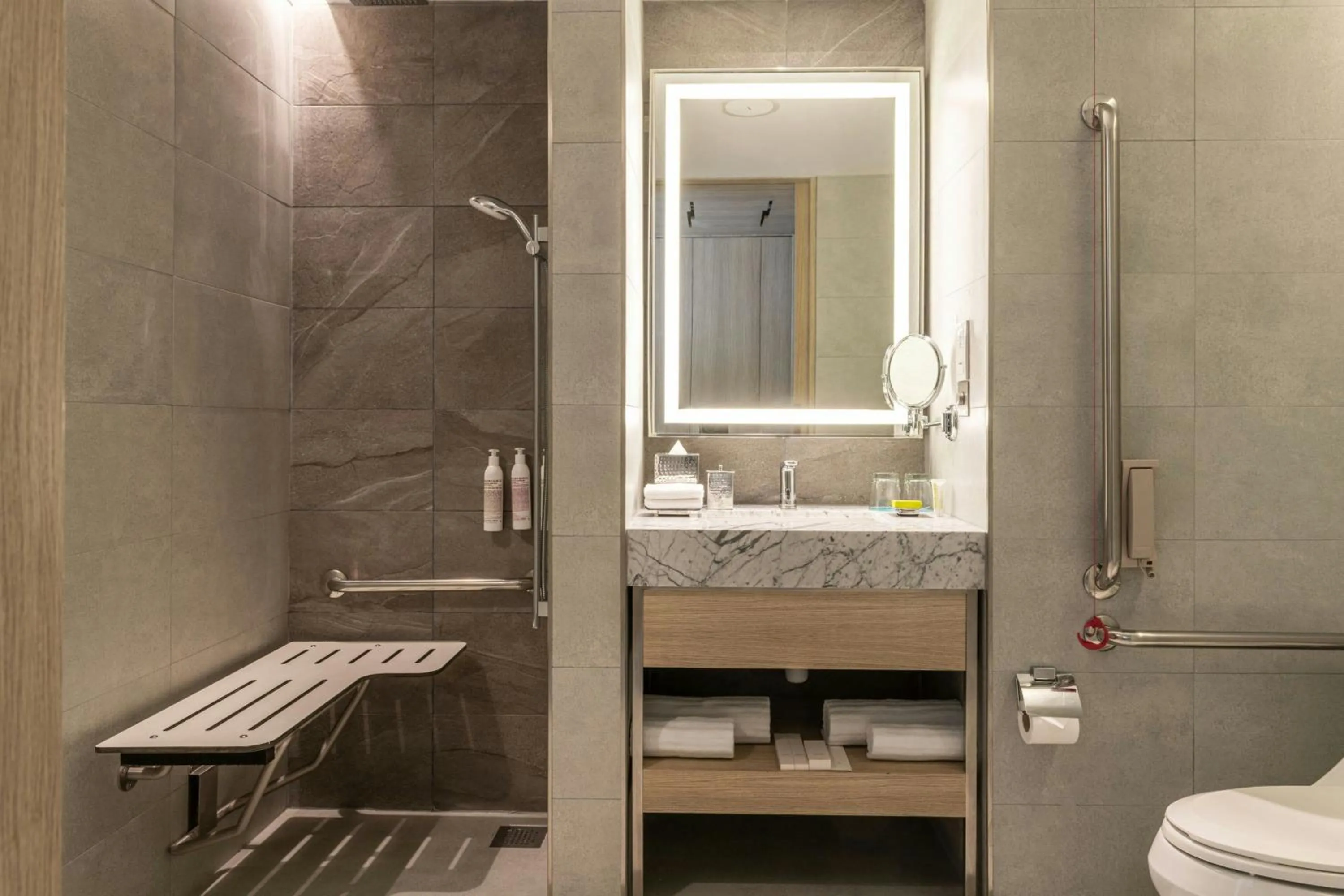 Bathroom in Le Meridien City Centre Bahrain