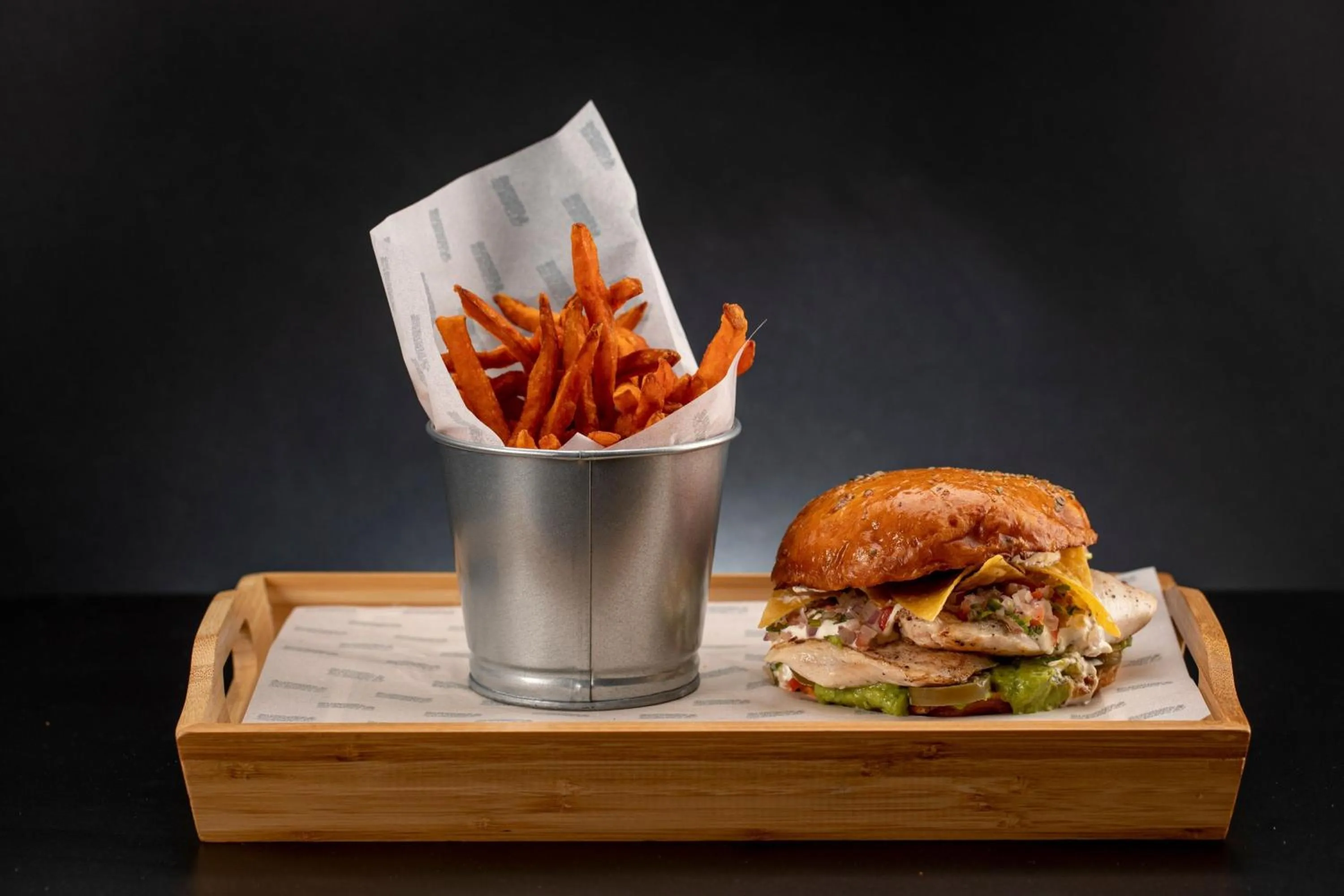 Lounge or bar in Le Meridien City Centre Bahrain