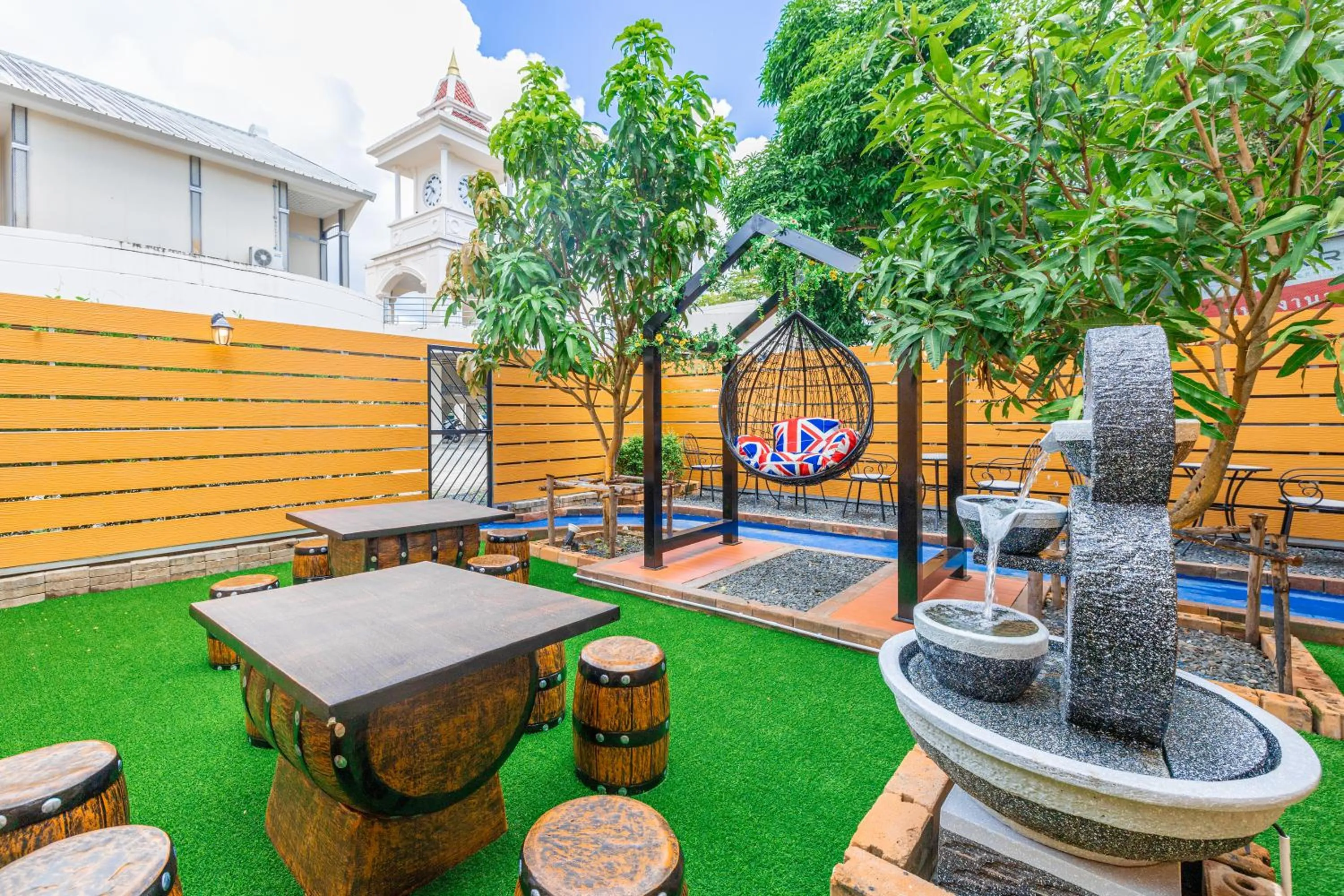 Patio in Marco Polo Phuket Poshtel & Bistro