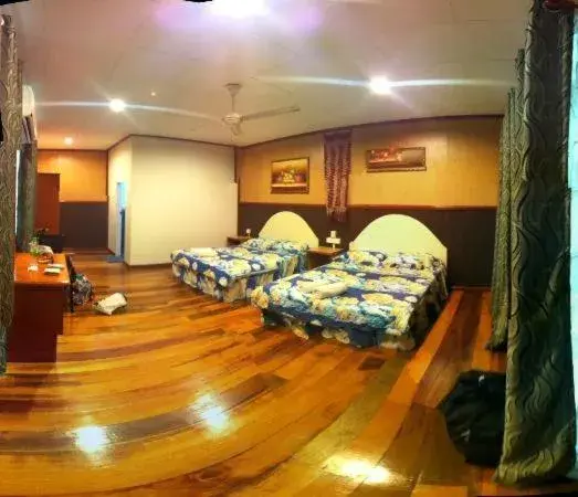 Quadruple Room with Sea View in Mama's Chalet Pulau Perhentian Besar Quadruple Room with Sea View in Mama's Chalet Pulau Perhentian Besar