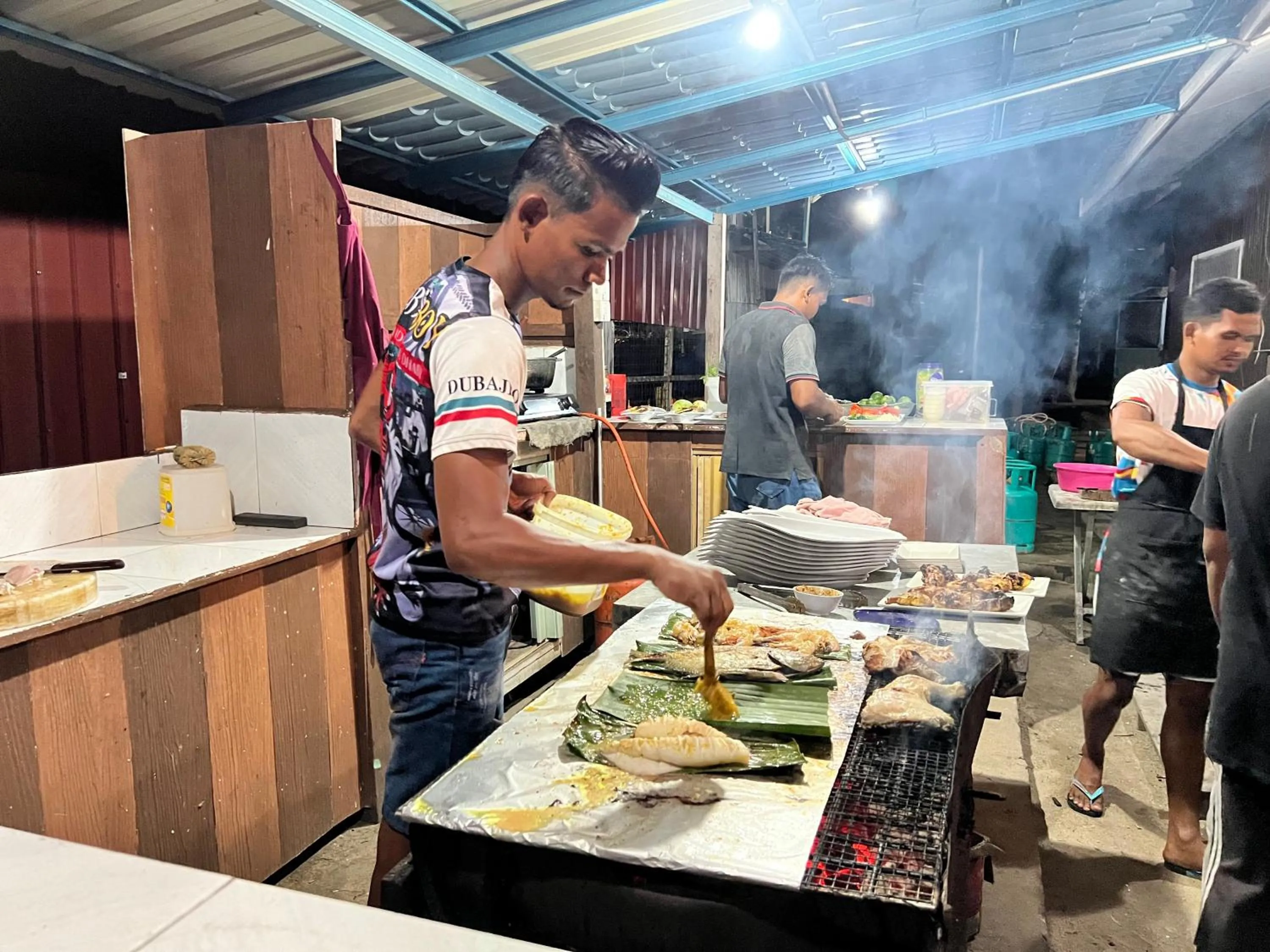 Restaurant/places to eat in Mama's Chalet Pulau Perhentian Besar