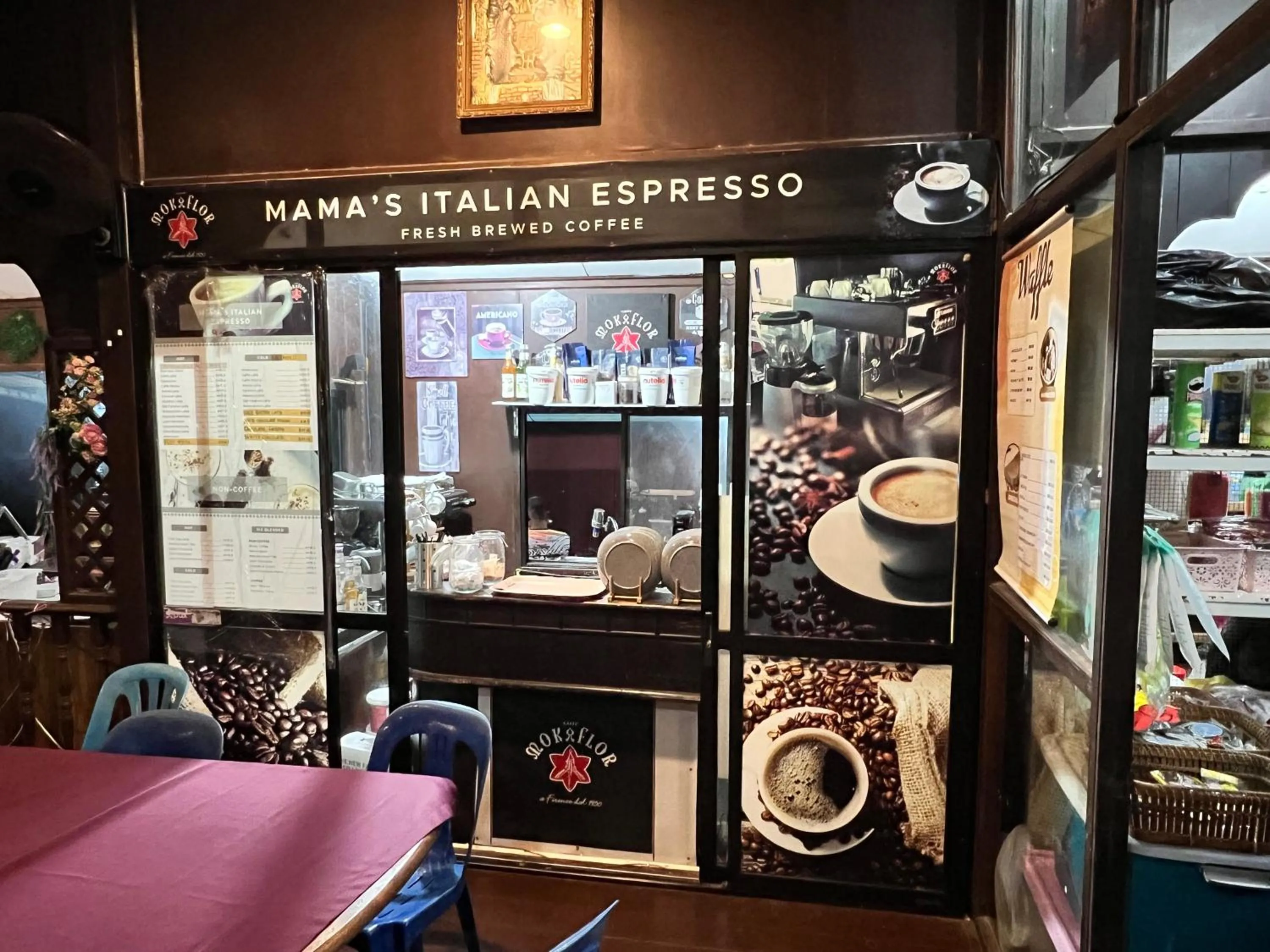 Restaurant/places to eat in Mama's Chalet Pulau Perhentian Besar