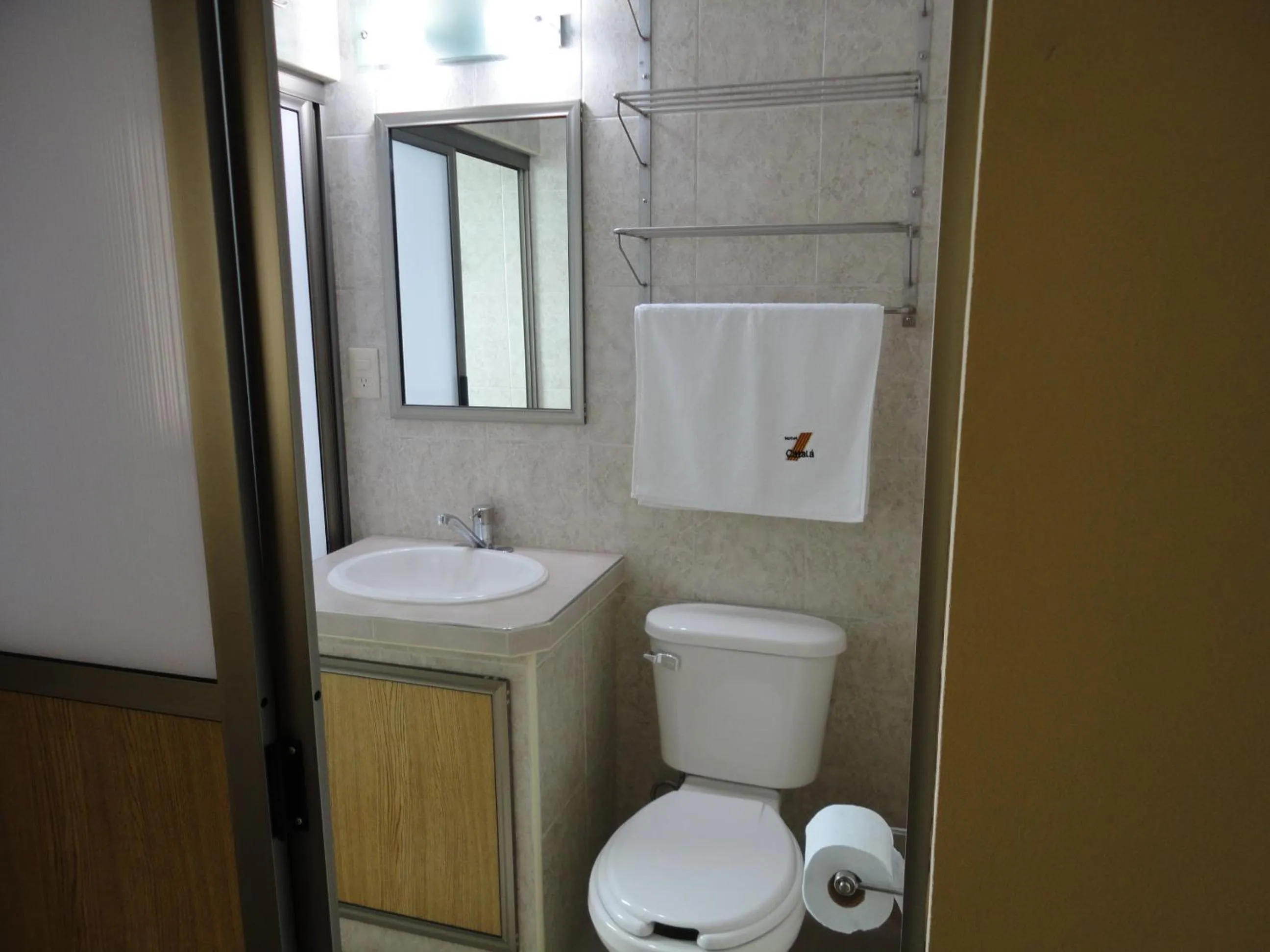 Toilet in Hotel Catala