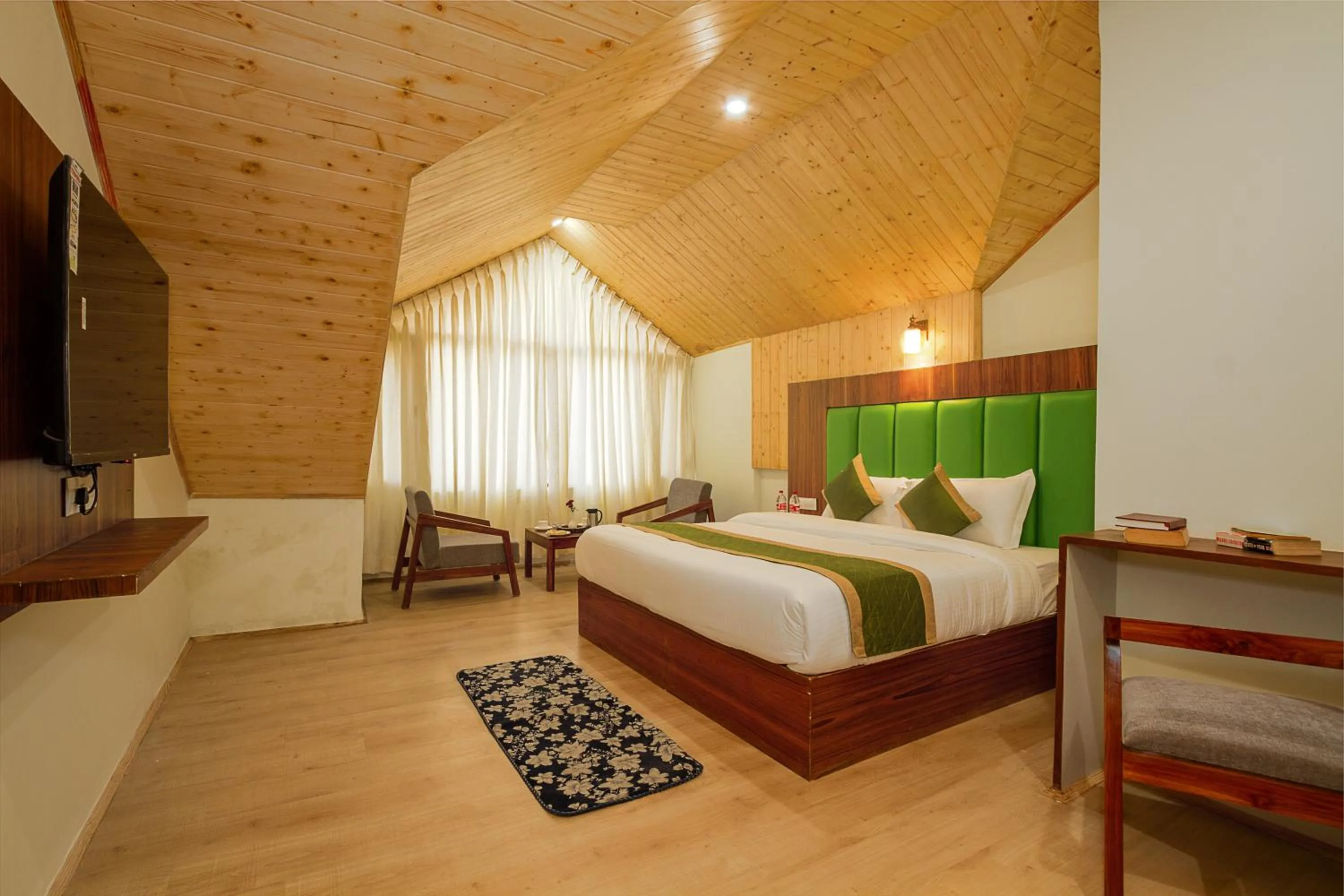 Photo of the whole room, Bed in Tripli Hotels Drilbu Manali