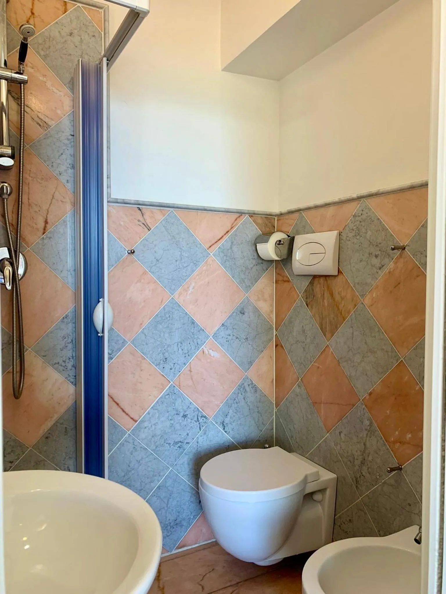 Bathroom in Mare Blu