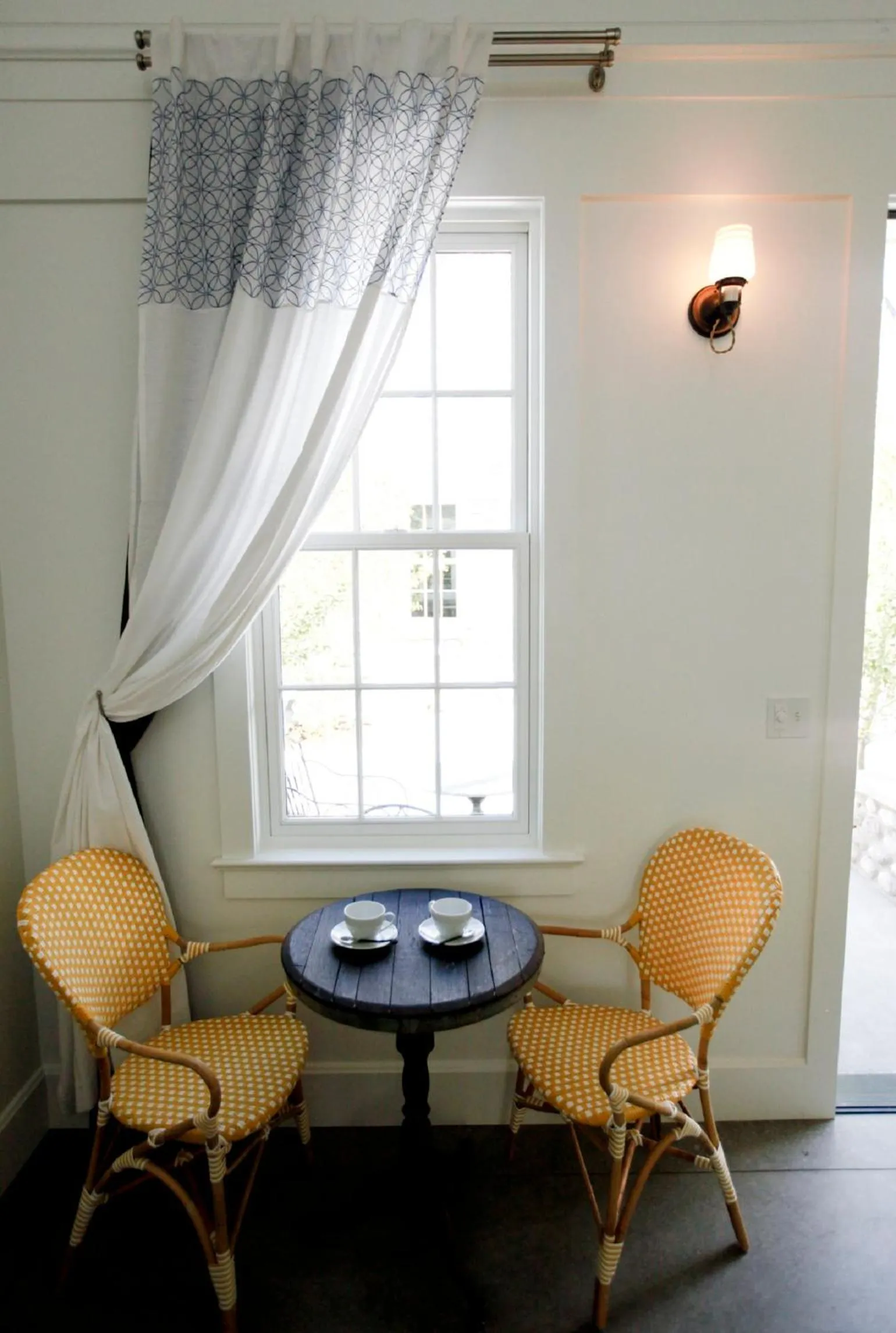 Seating area in Surf Hotel & Chateau