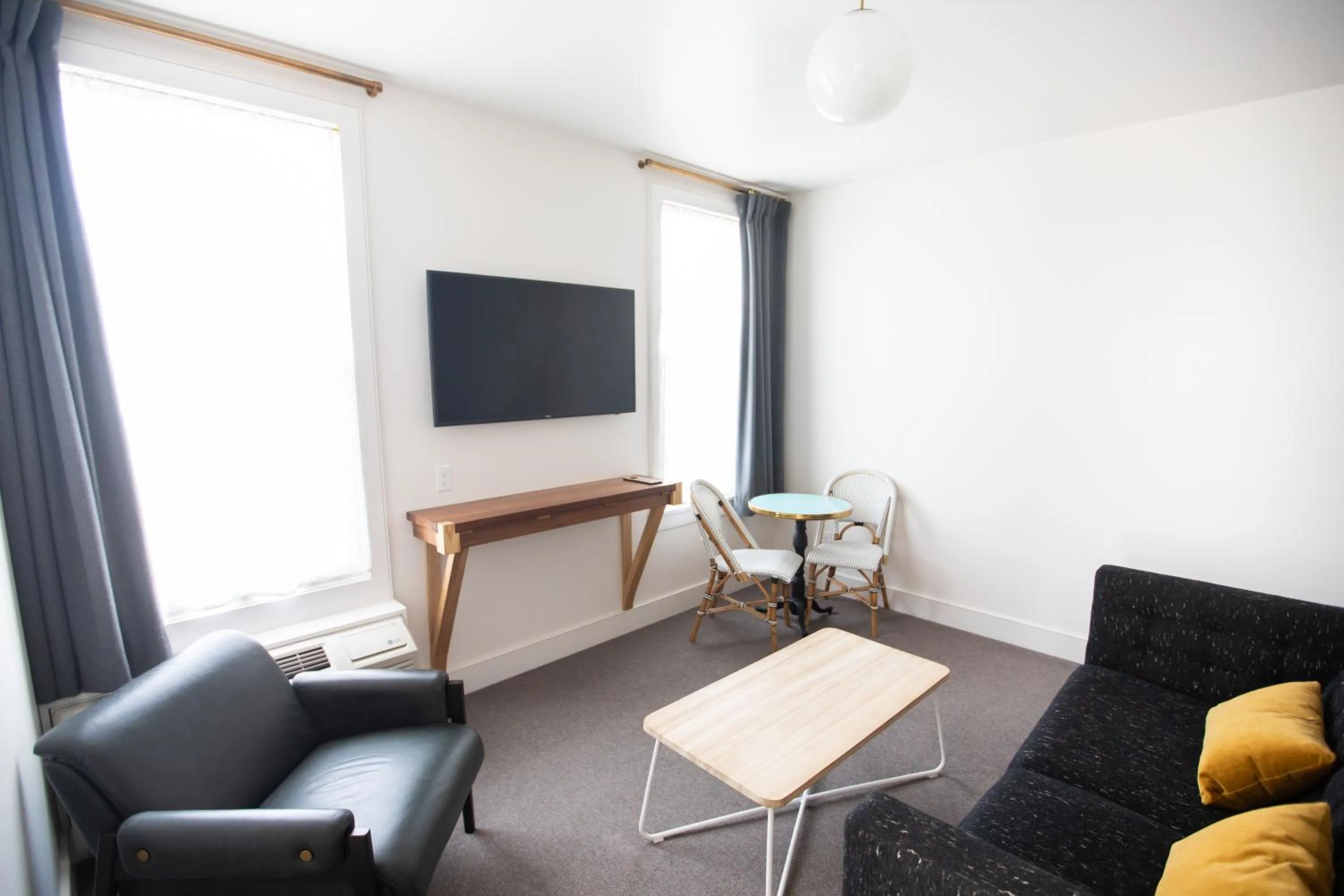 Seating area in Surf Hotel & Chateau