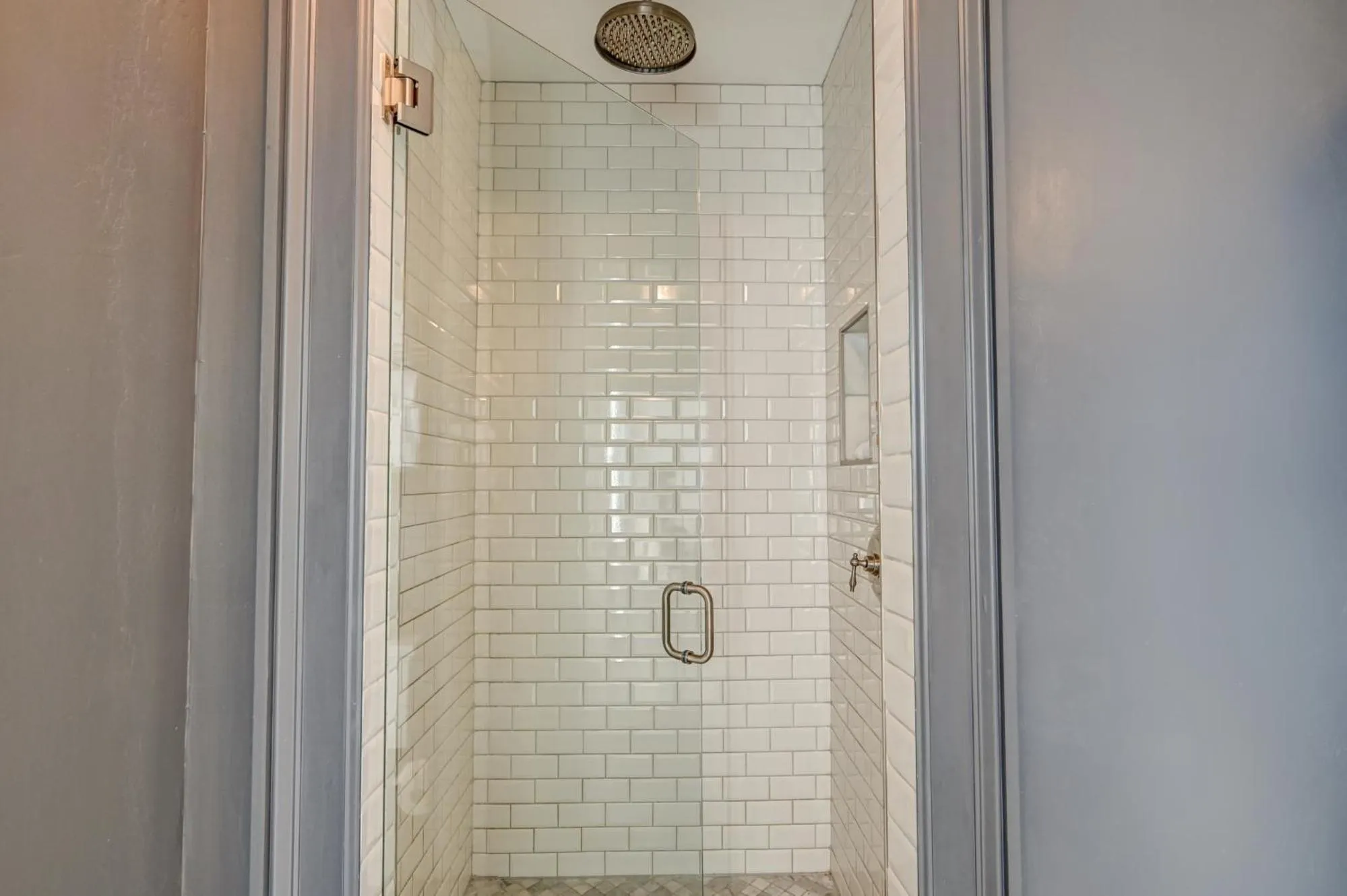 Shower in Surf Hotel & Chateau