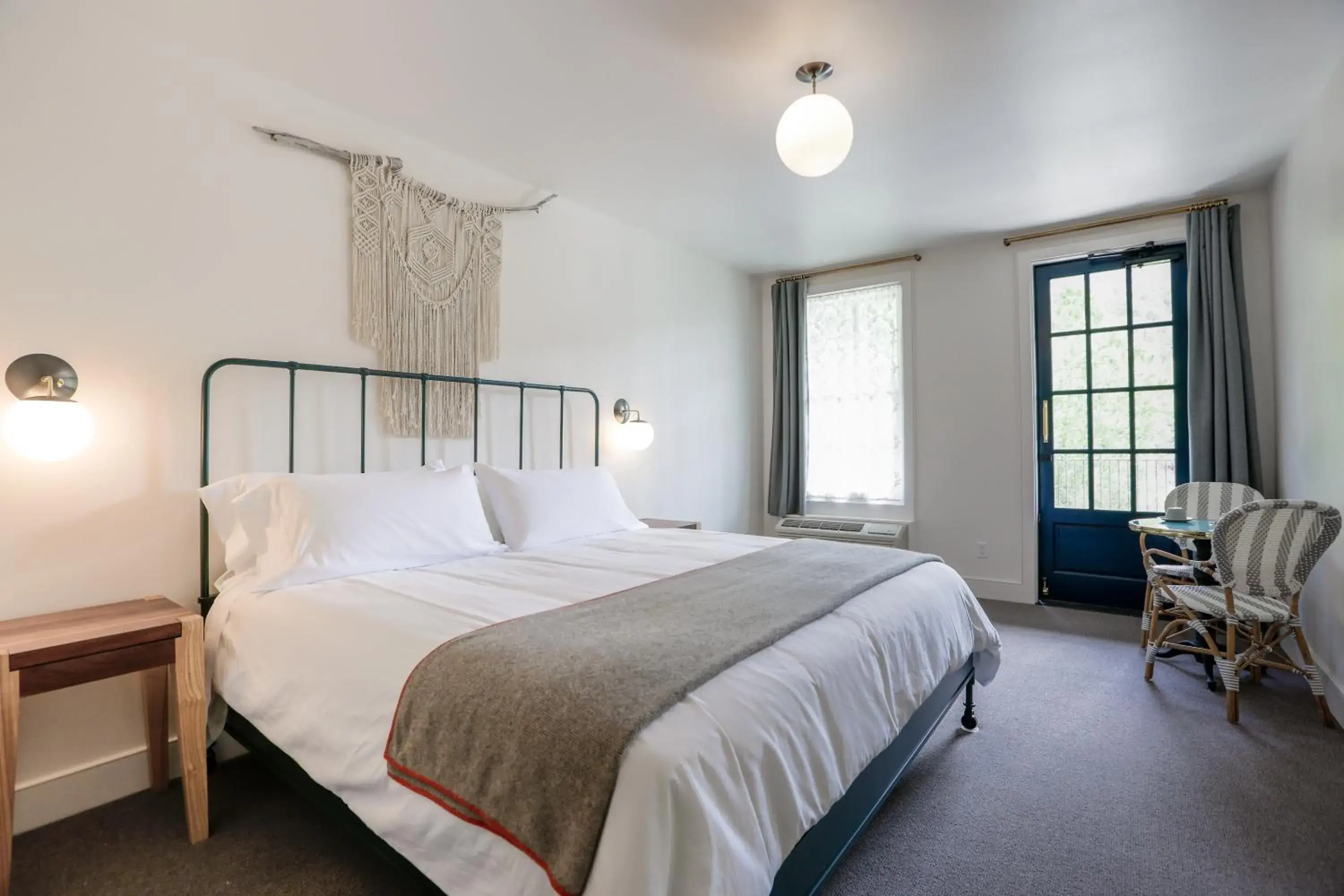 King Room with Balcony and Mountain View - Surf Hotel in Surf Hotel & Chateau King Room with Balcony and Mountain View - Surf Hotel in Surf Hotel & Chateau