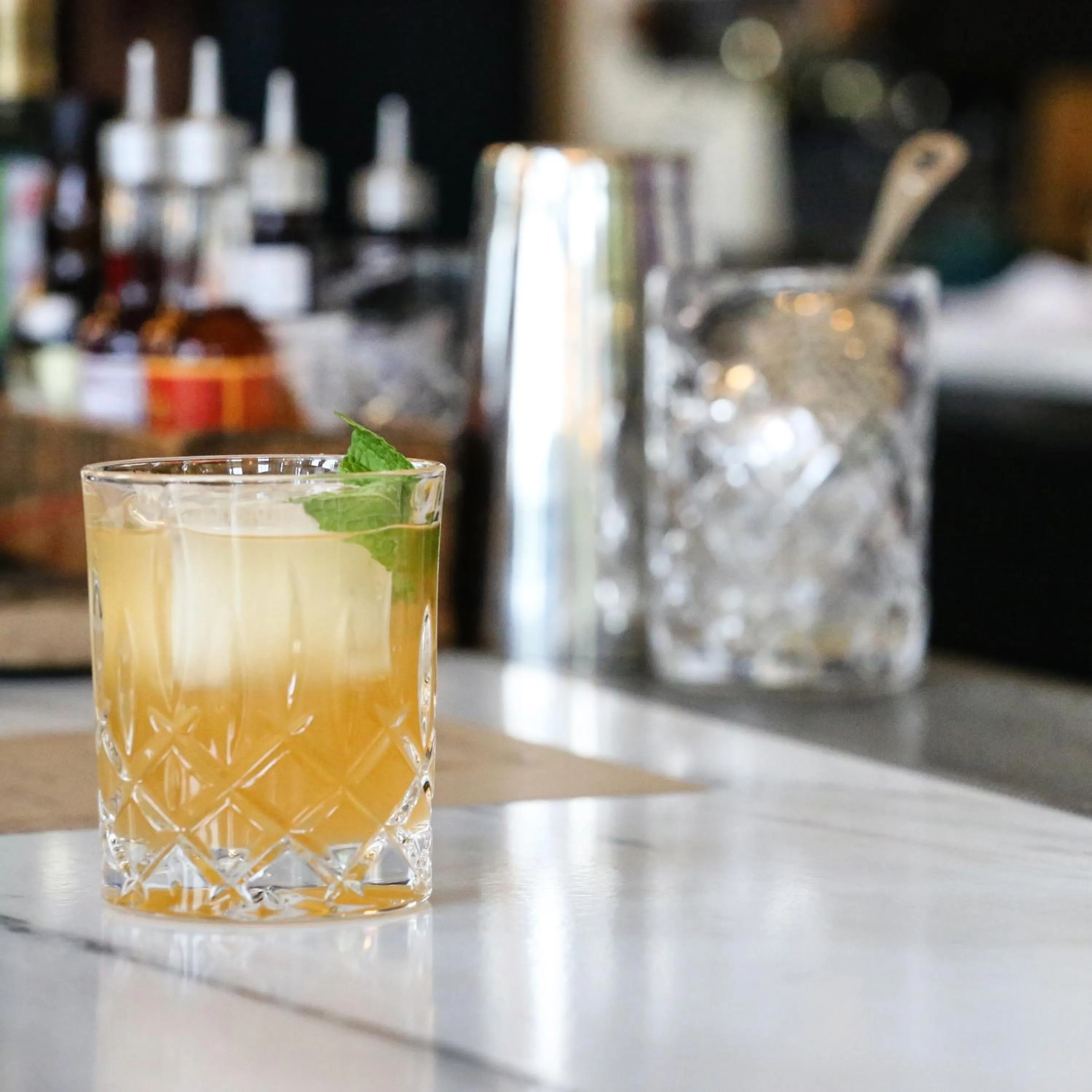 Restaurant/places to eat in Surf Hotel & Chateau