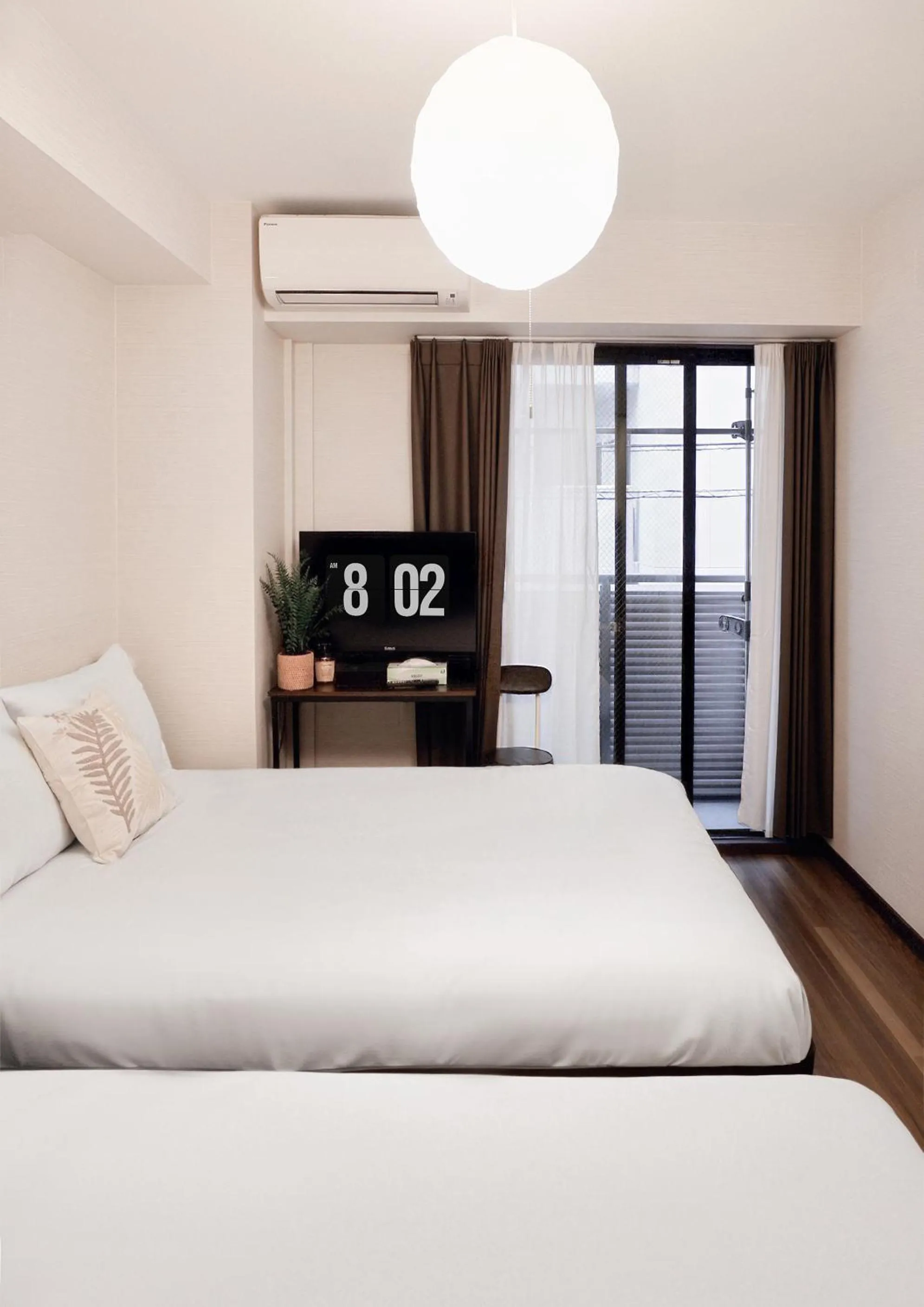 Bed in The Premium Namba Minami ザ・プレミアム難波南 - Self Check-In Only