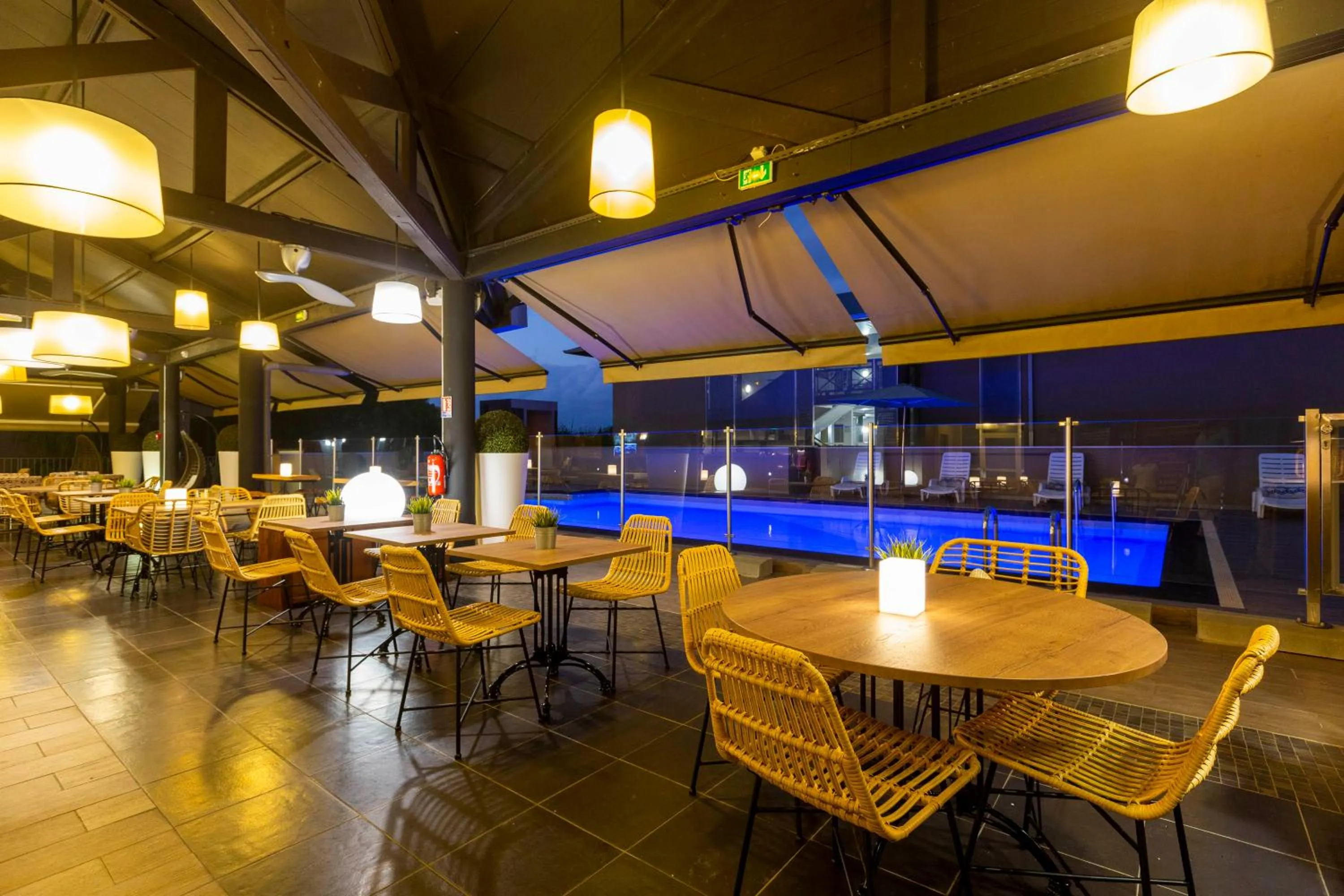 Pool view in Hotel Atlantis