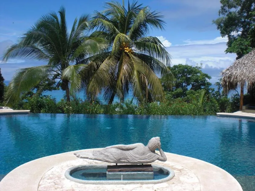 Swimming pool in LagunaVista Villas