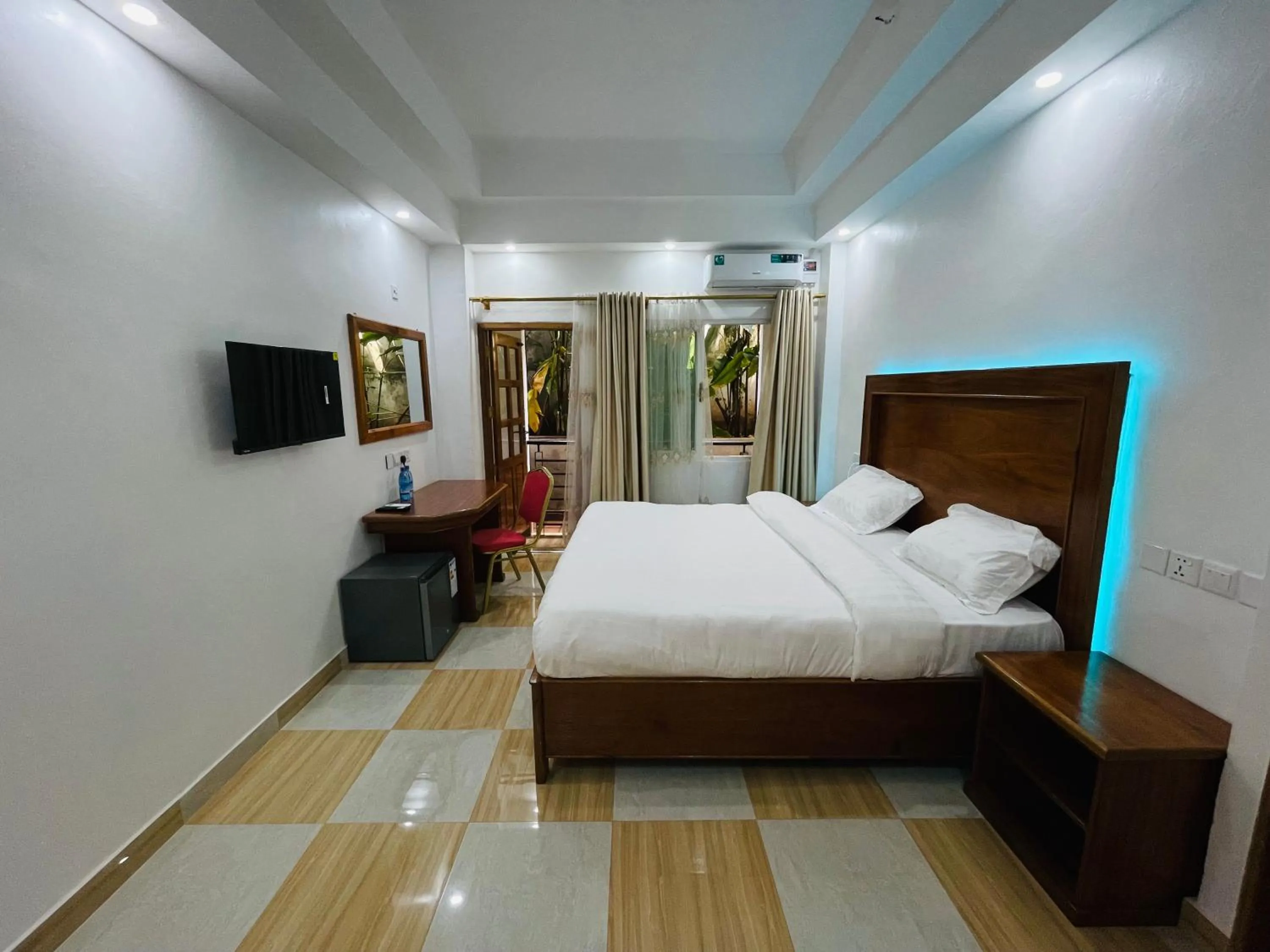 Photo of the whole room in Pulickal Heights Hotel