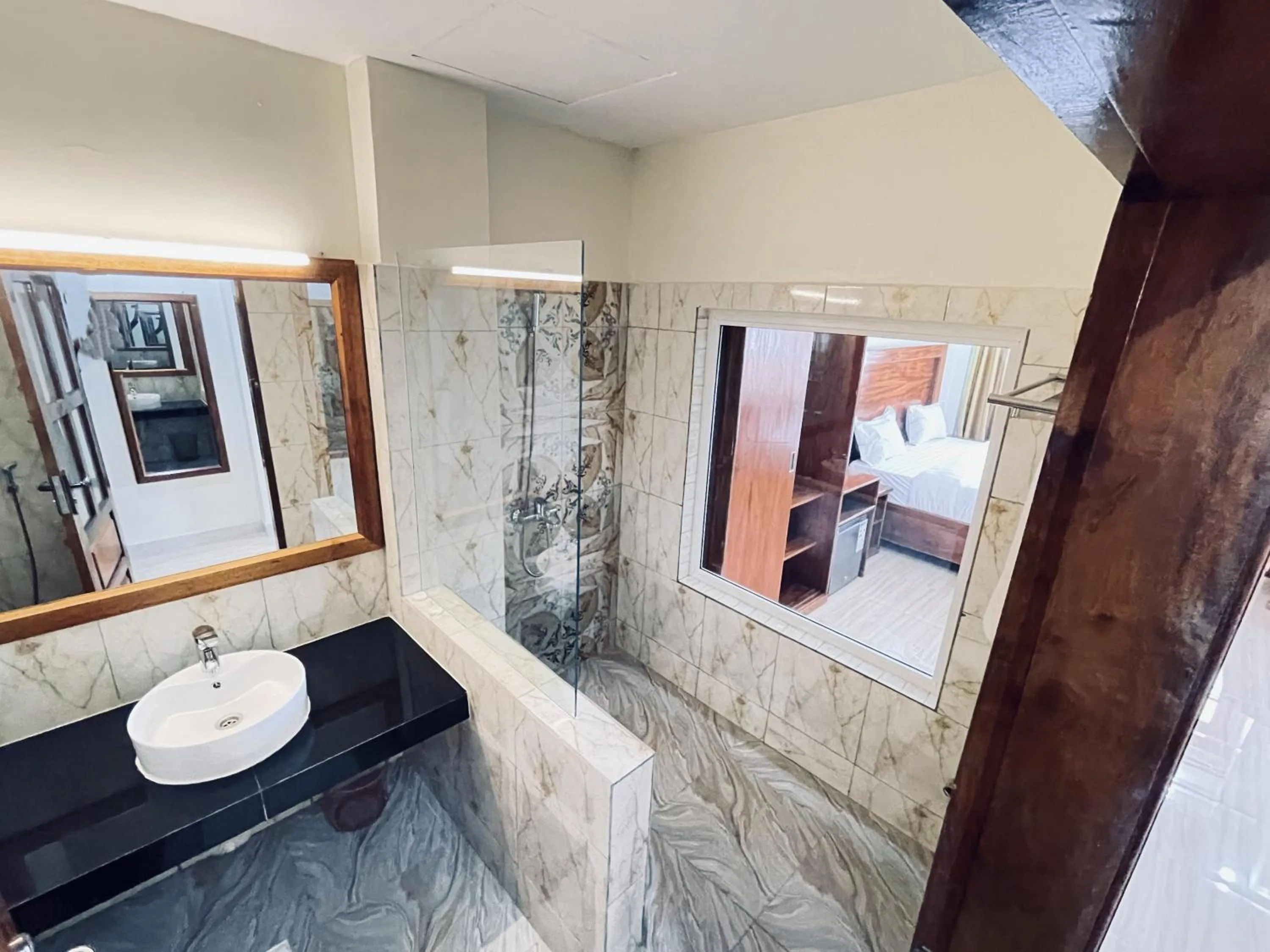 Pulickal Heights Hotel