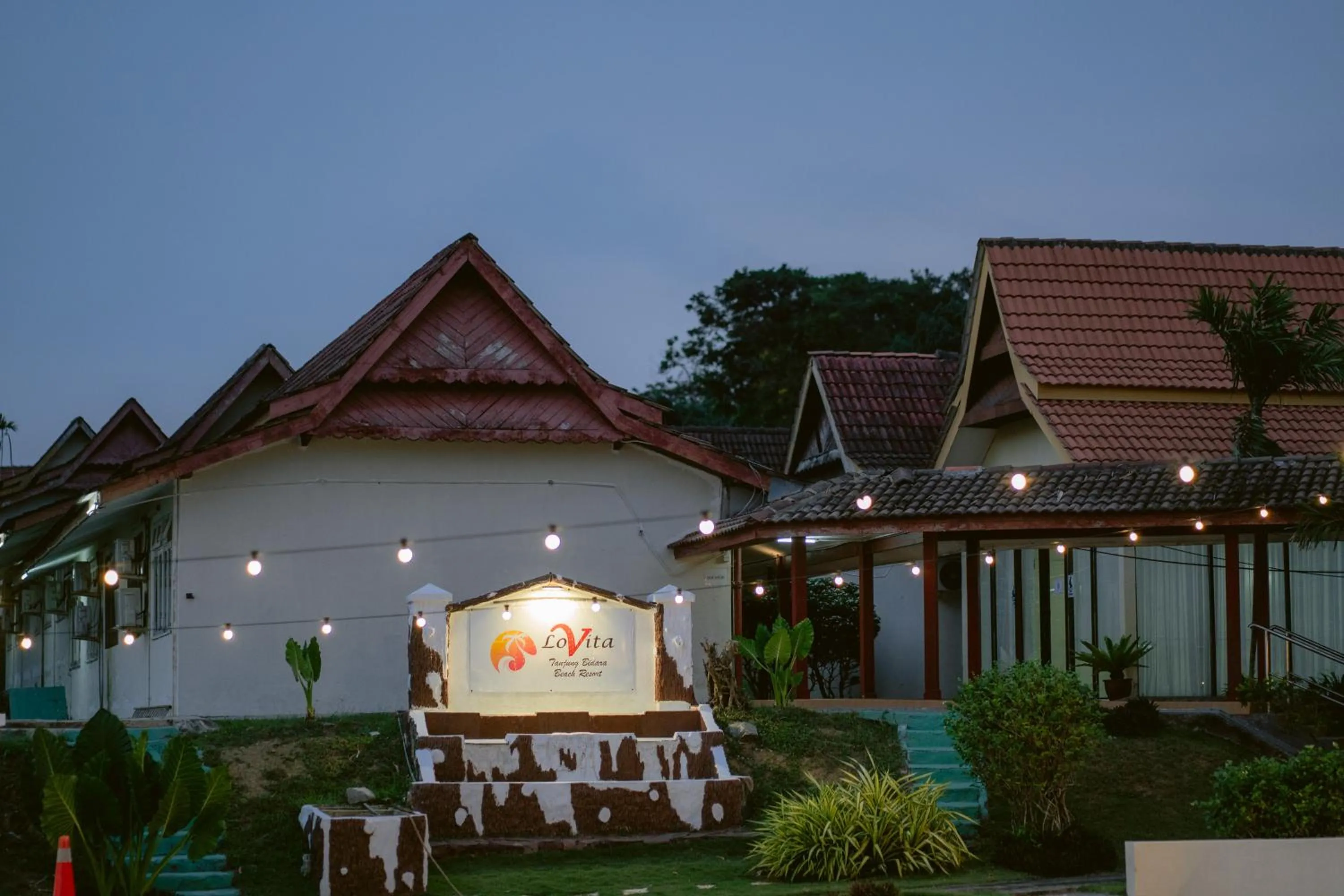 Lovita Tanjung Bidara Beach Resort