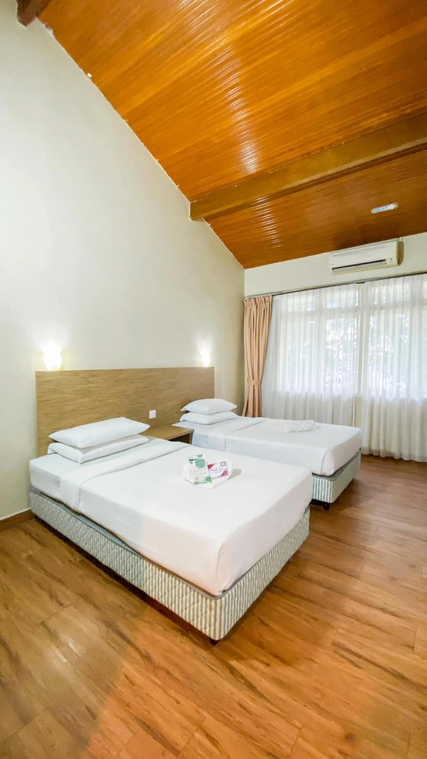 Bed in Lovita Tanjung Bidara Beach Resort