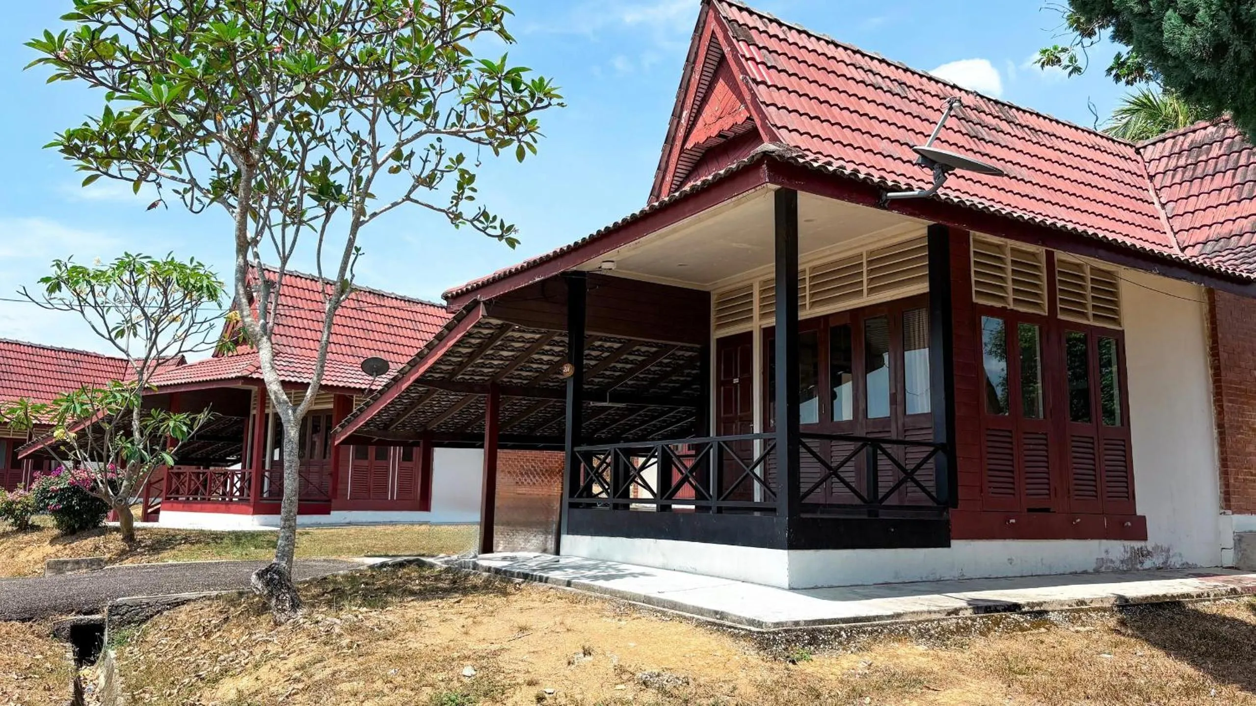 Lovita Tanjung Bidara Beach Resort