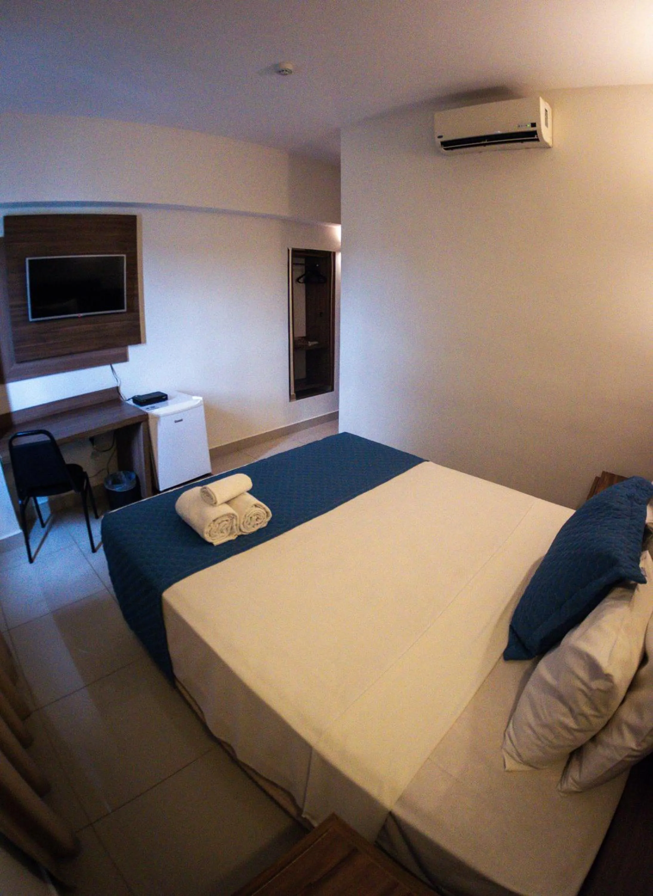 Bedroom, Bed in Ipe Center Hotel
