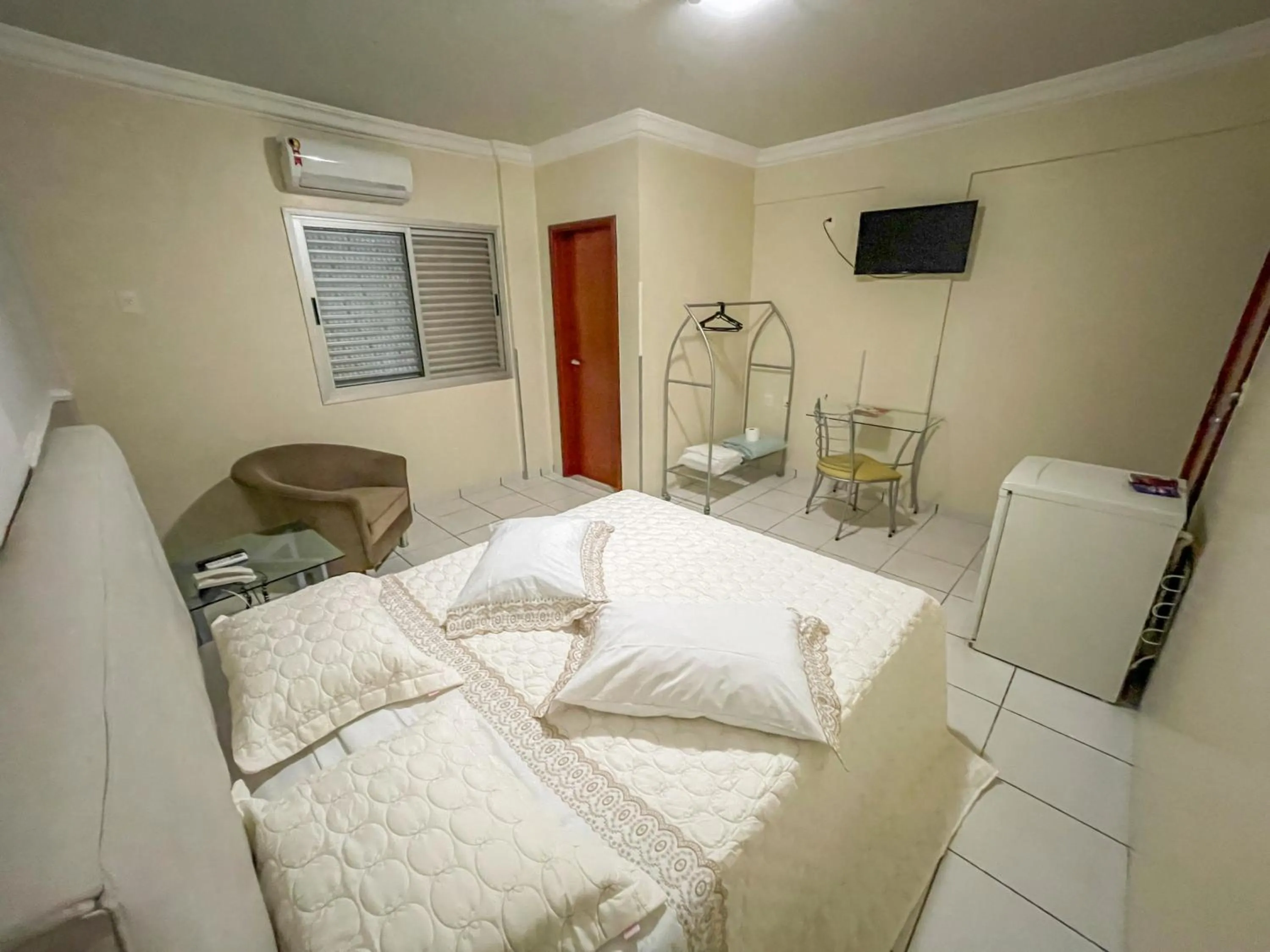 Bed in Canadá Hotel