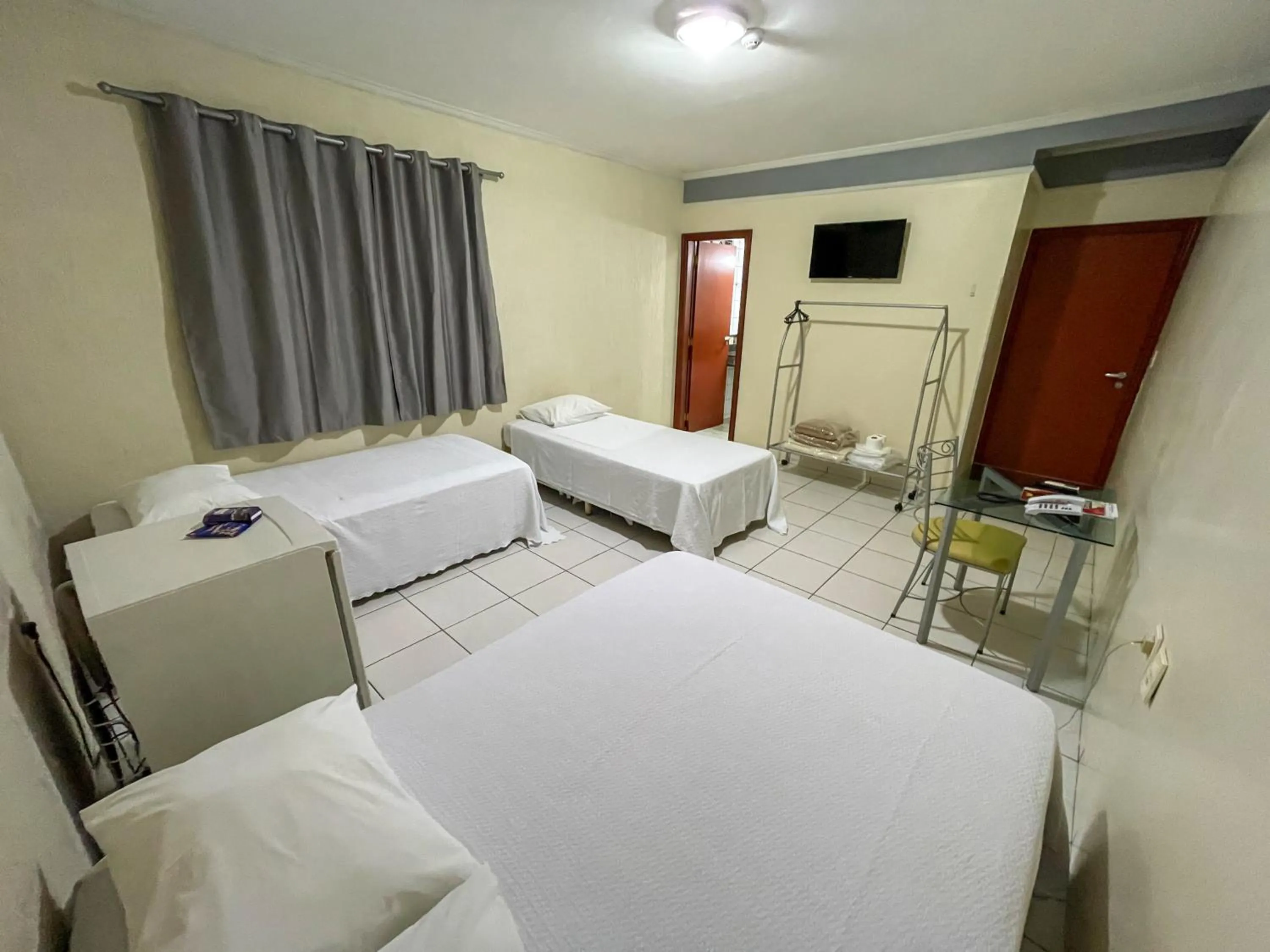 Bed in Canadá Hotel