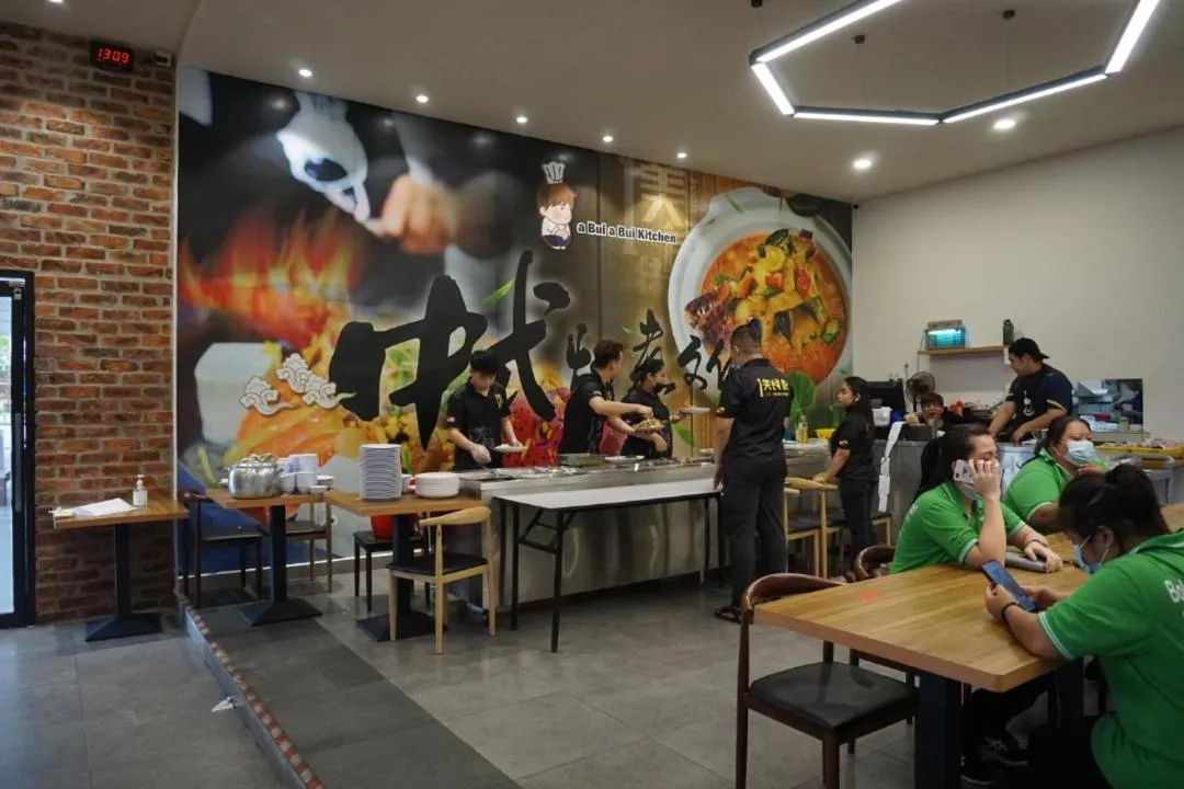 Food and drinks in Paragon Lutong Hotel