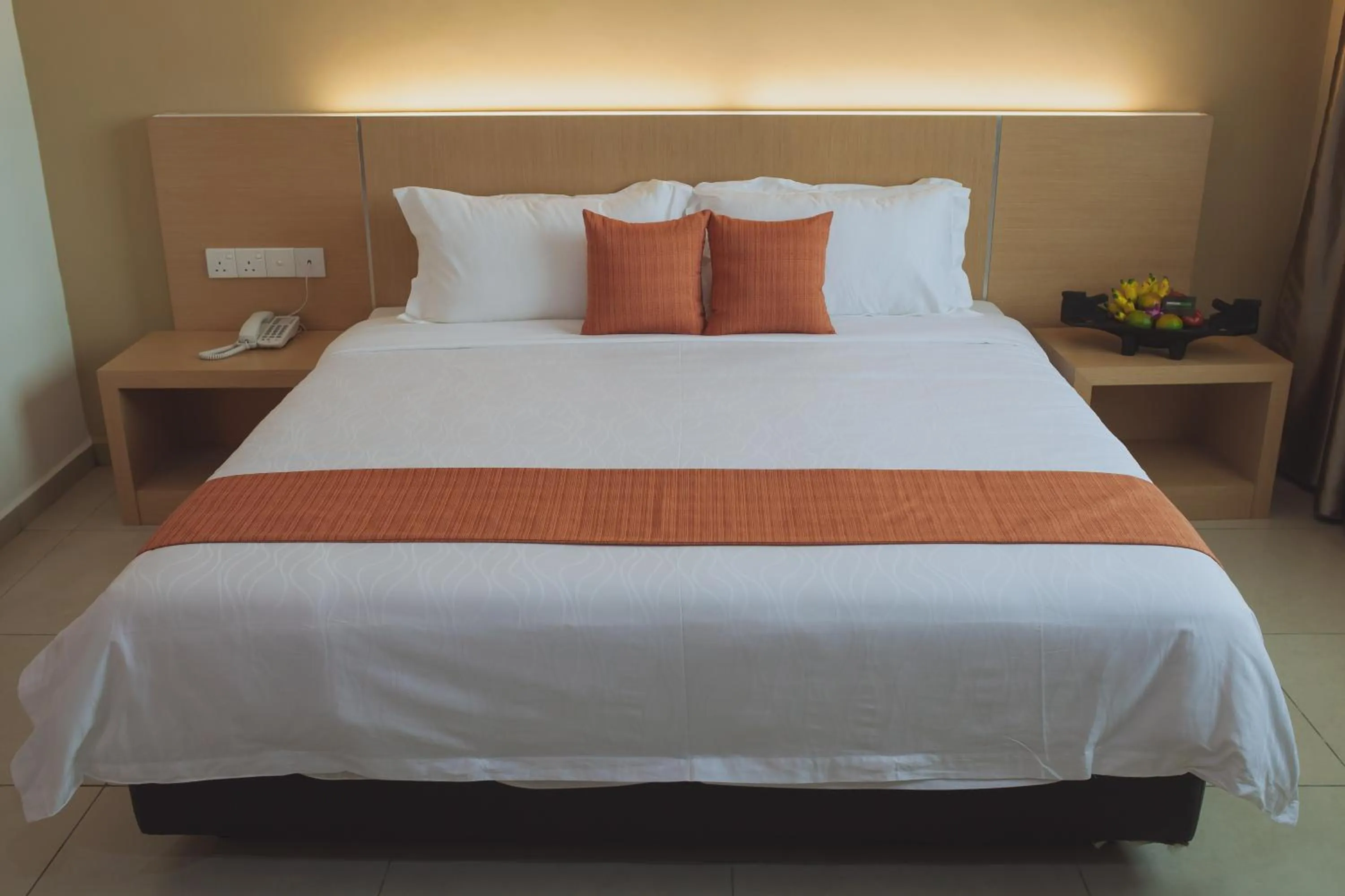 Bedroom, Bed in Paragon Lutong Hotel