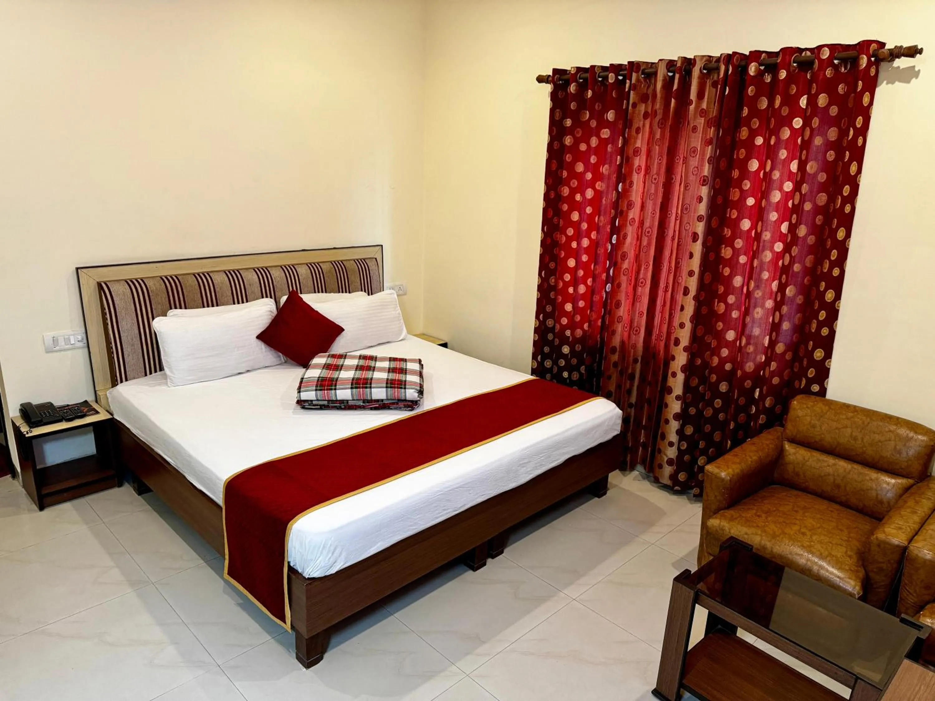 Bed in Sarovar Regency
