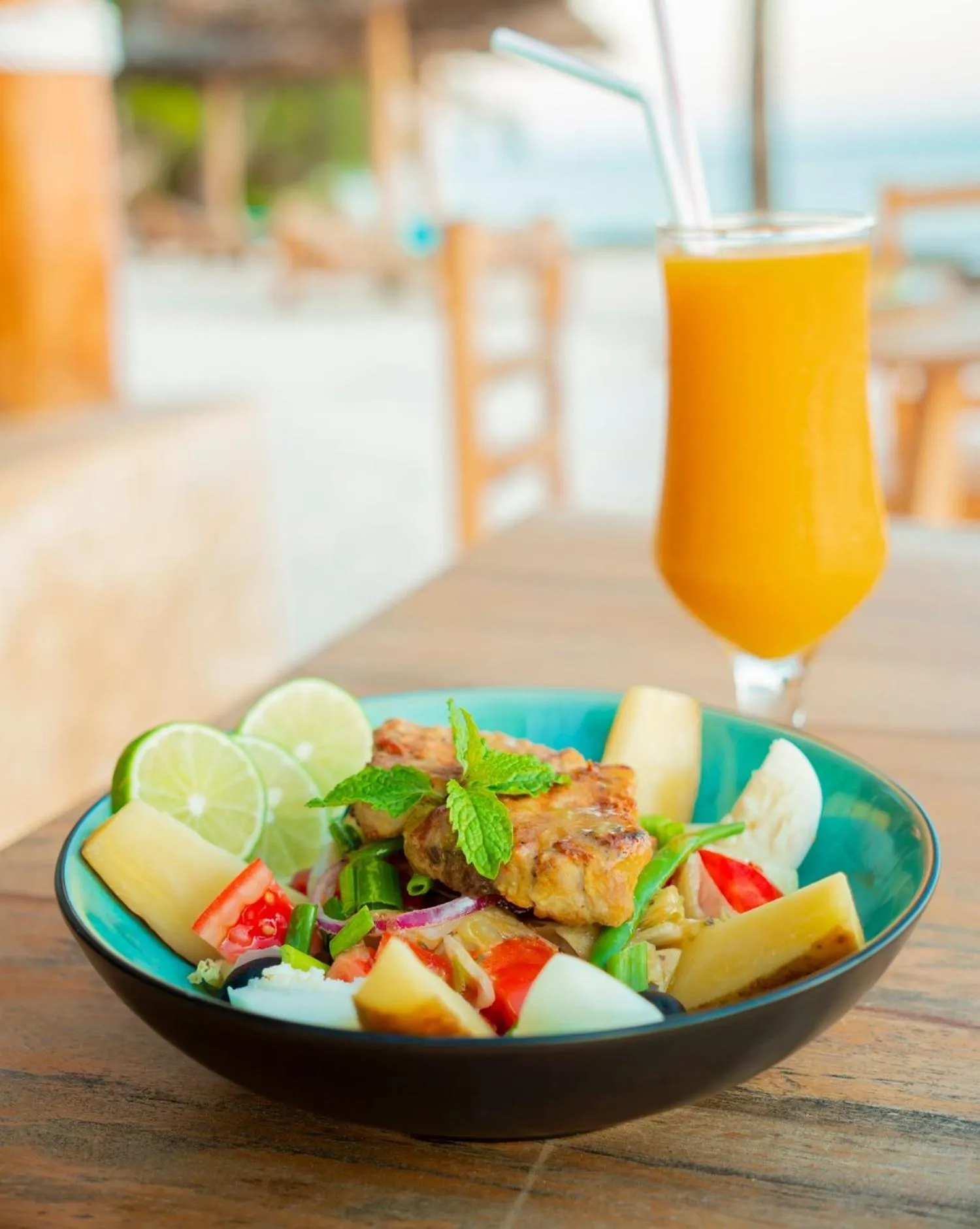 Food and drinks in Salida Beach Zanzibar