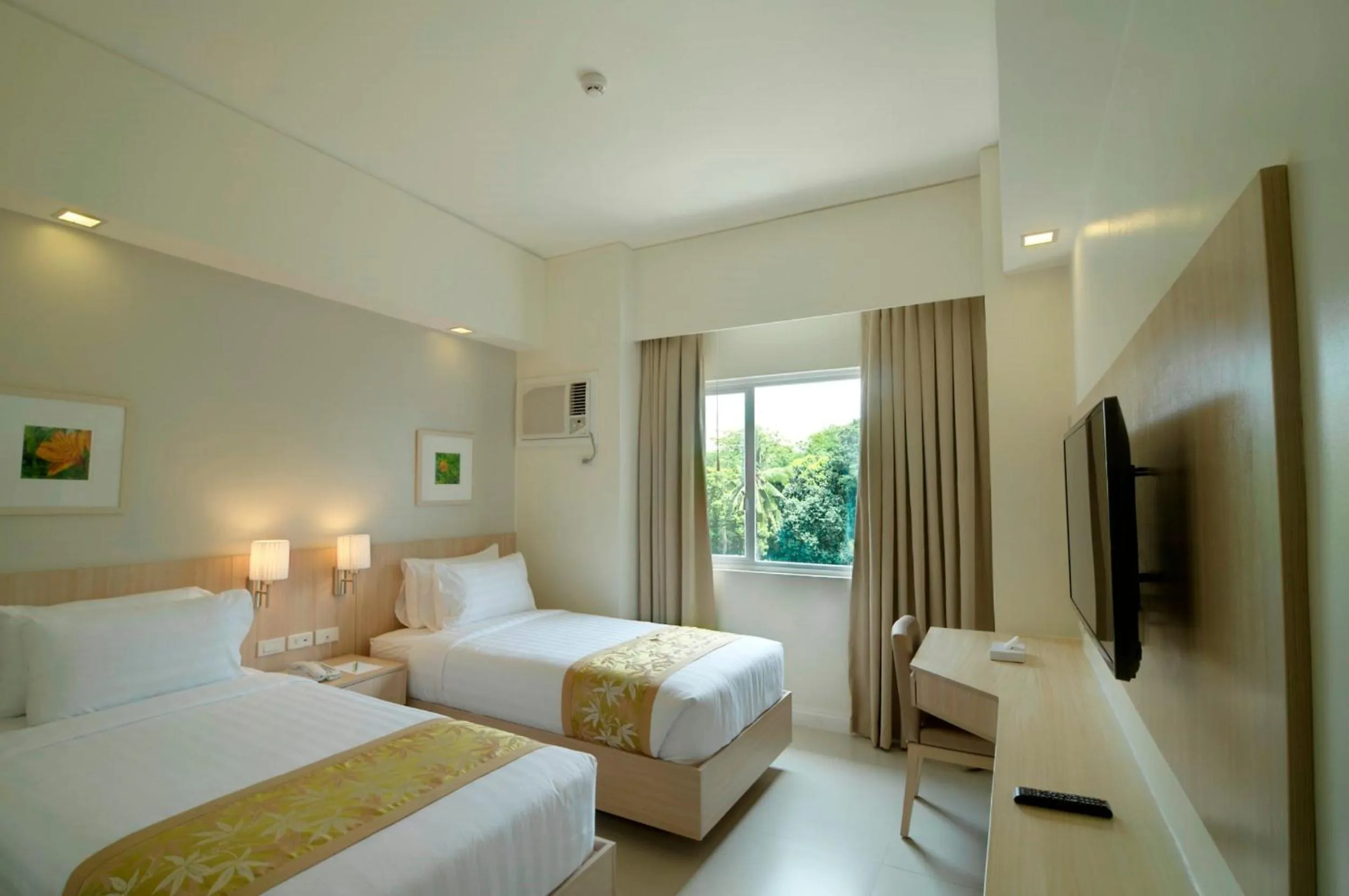 Photo of the whole room in Zerenity Hotel & Suites