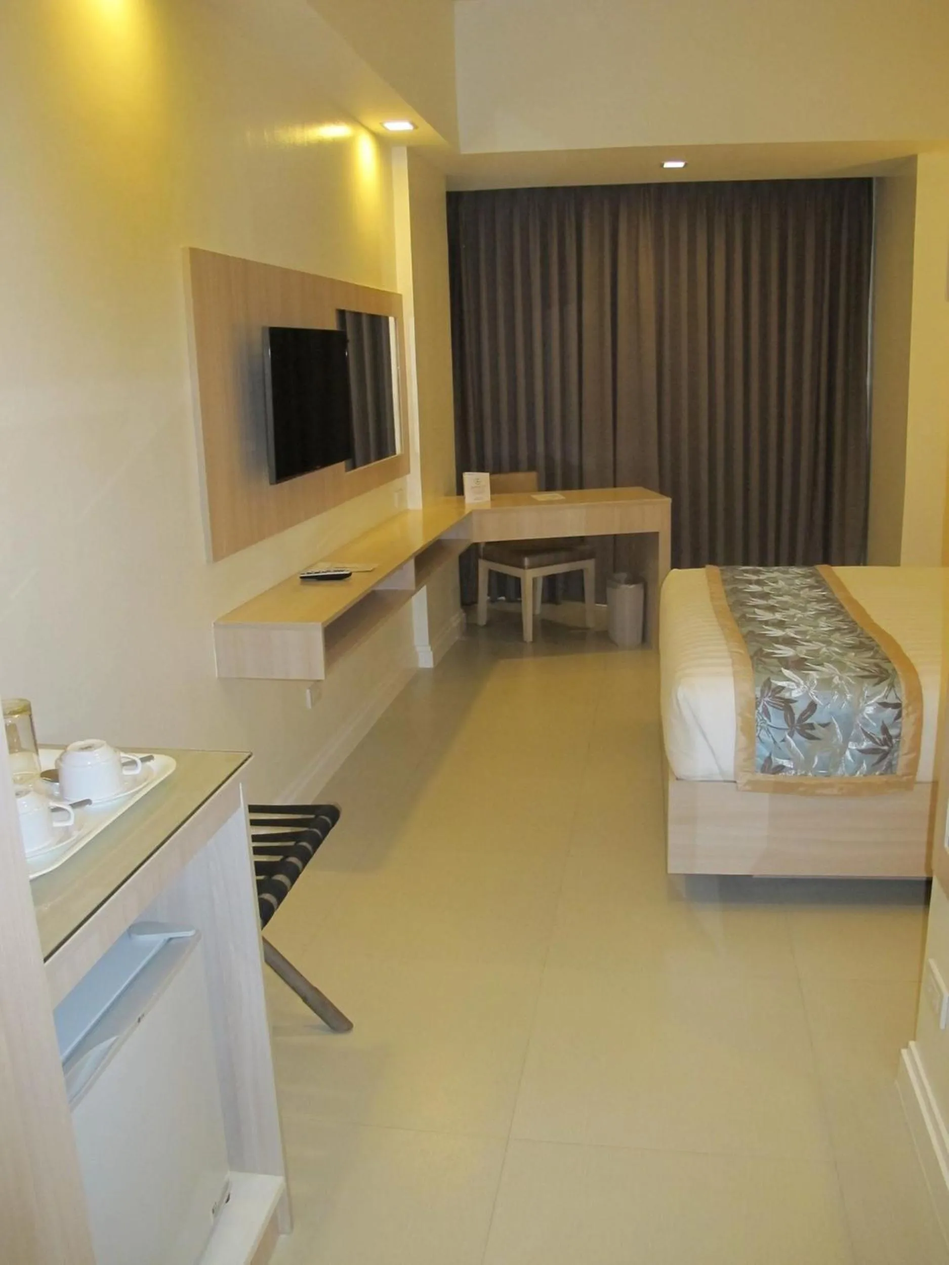 Photo of the whole room in Zerenity Hotel & Suites