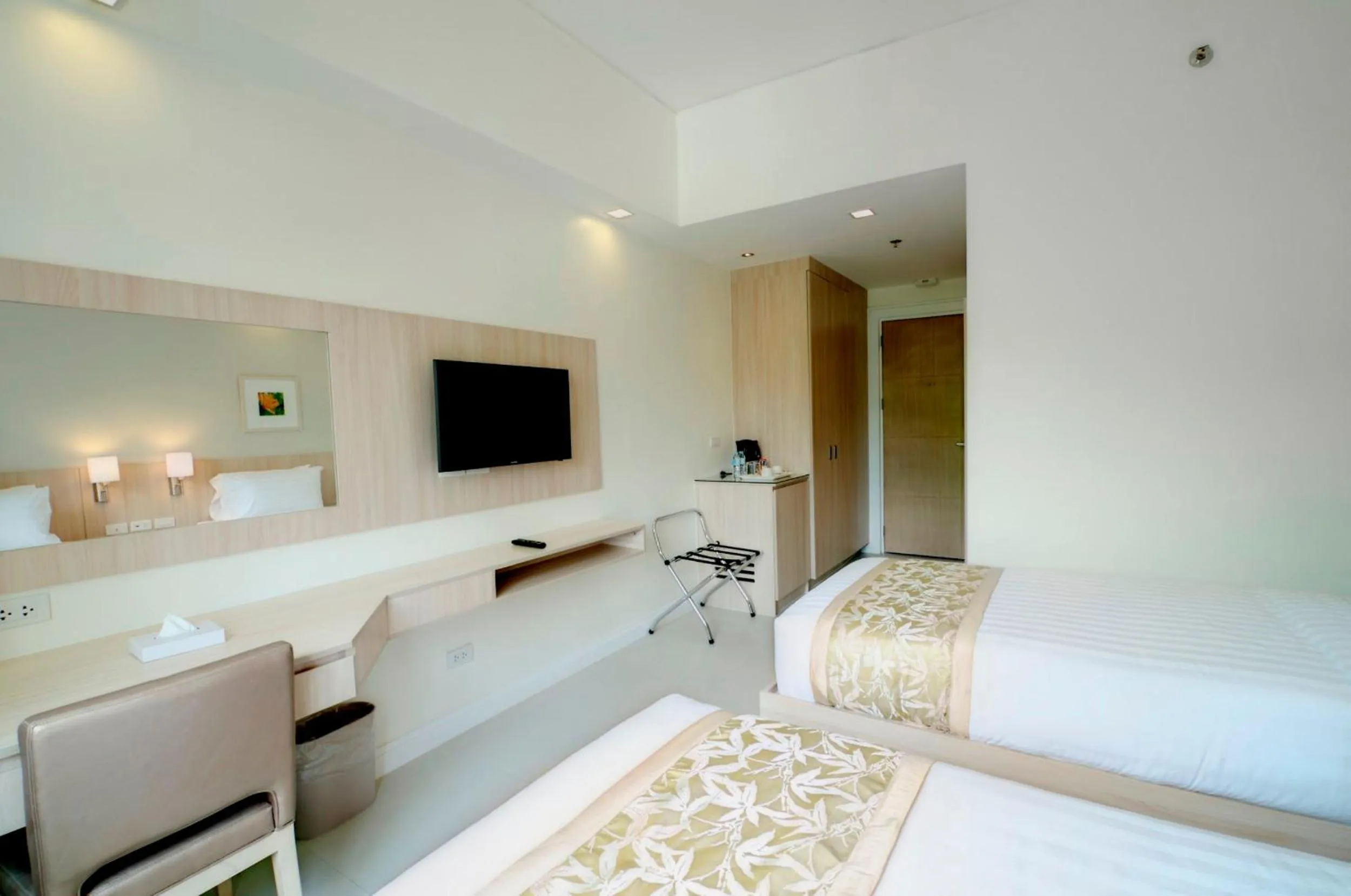 Photo of the whole room in Zerenity Hotel & Suites