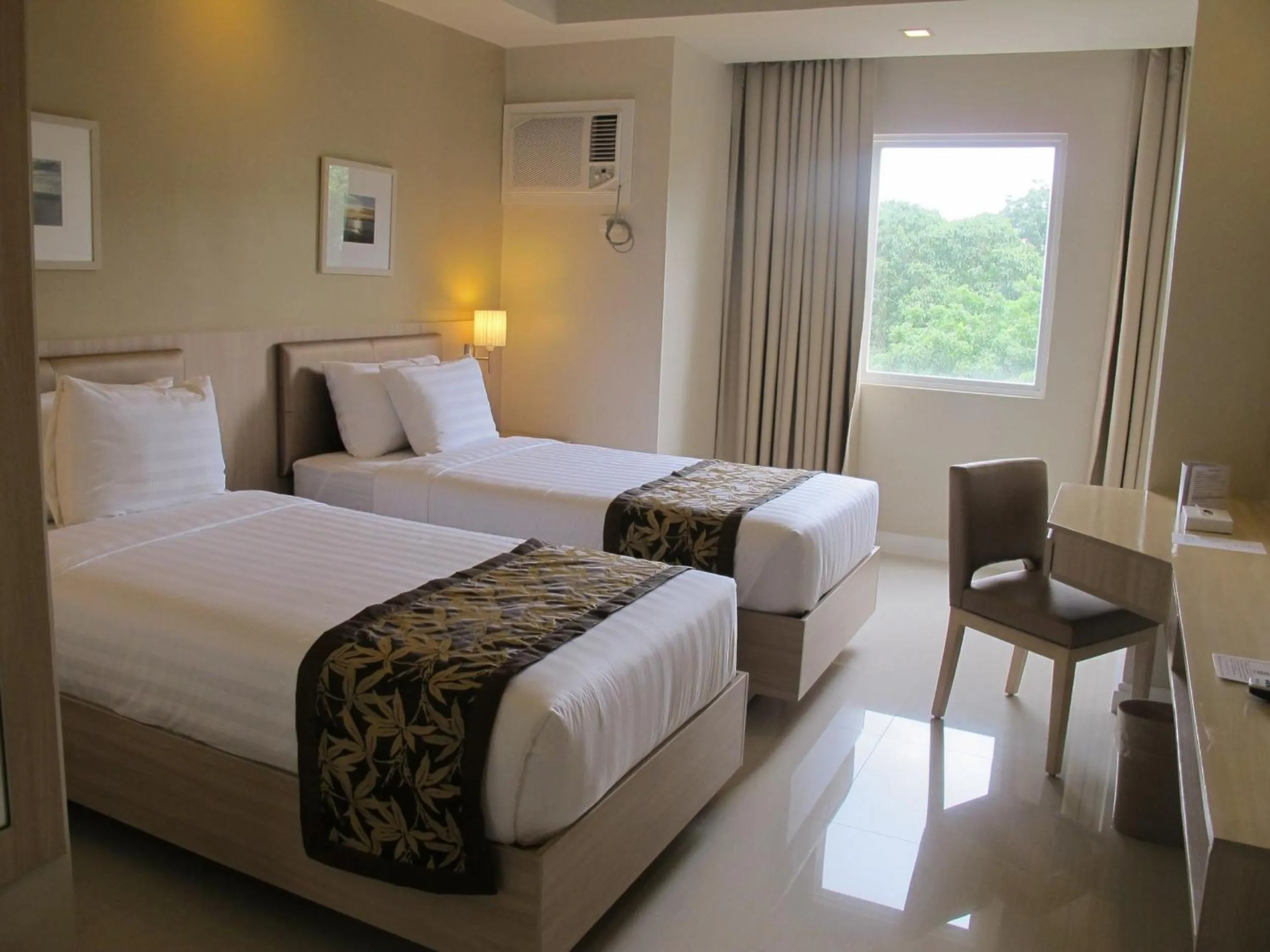 Photo of the whole room in Zerenity Hotel & Suites