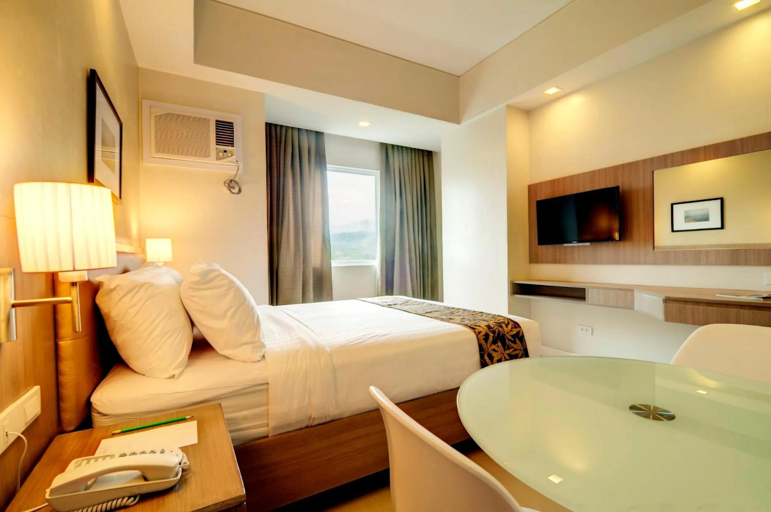 Photo of the whole room in Zerenity Hotel & Suites