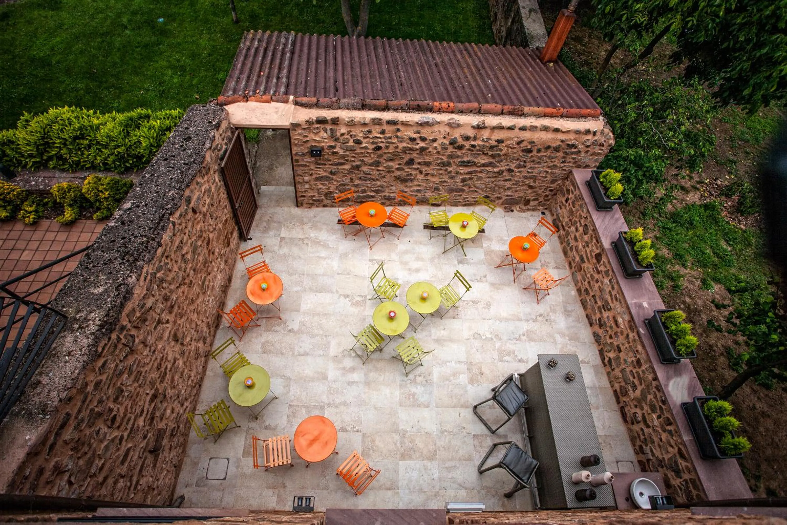 Patio in Hotel Pura Vida