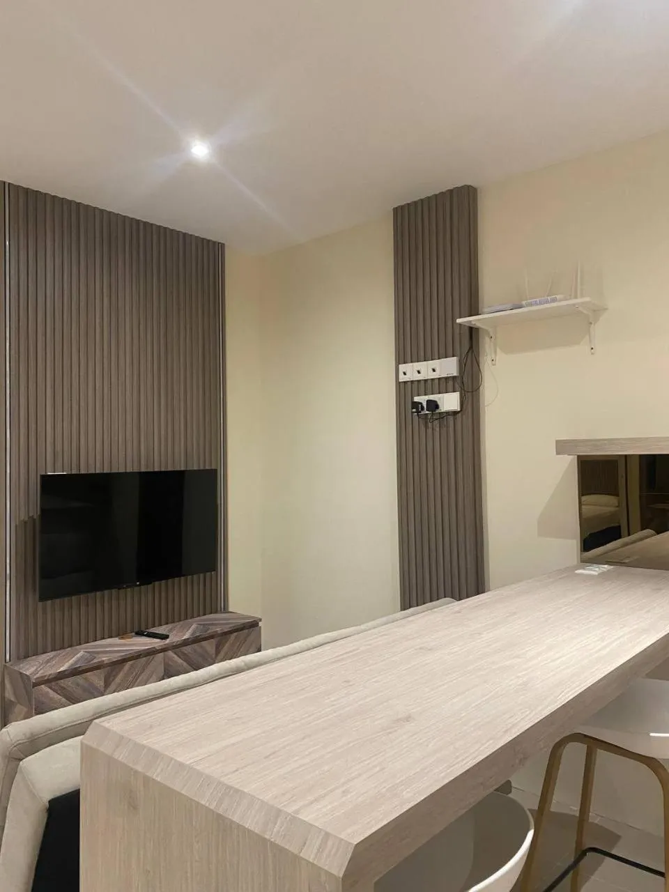 Communal lounge/ TV room in The Shore @ Usanz Heaven Suites