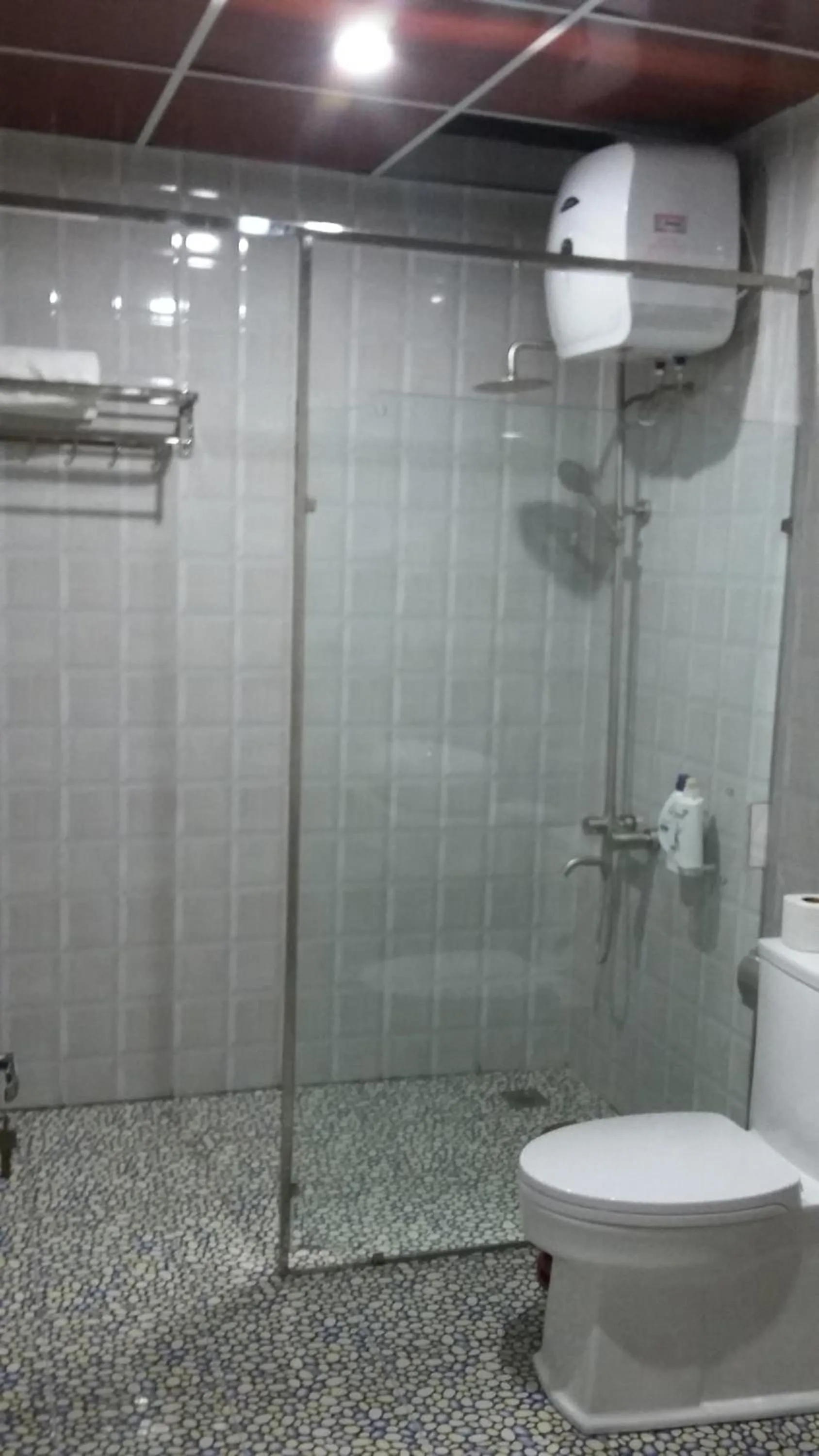 Shower in Limestone View Homestay